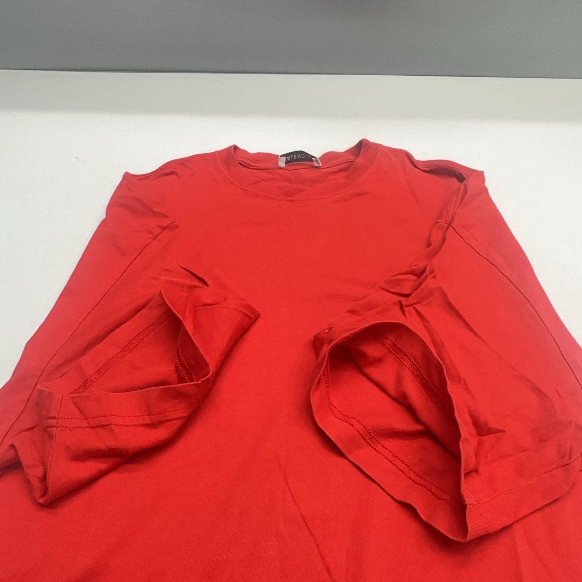 Balenciaga Balenciaga Wave Logo T-Shirt Red Size XS Size US XS / EU 42 / 0 - 10 Thumbnail