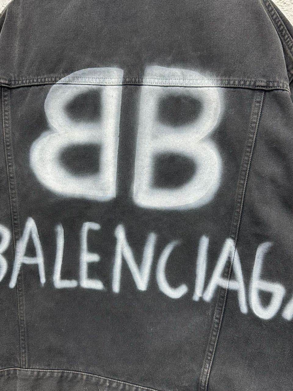 Balenciaga Balenciaga Spray Logo Denim Jacket Black Size L Size US L / EU 52-54 / 3 - 5 Thumbnail