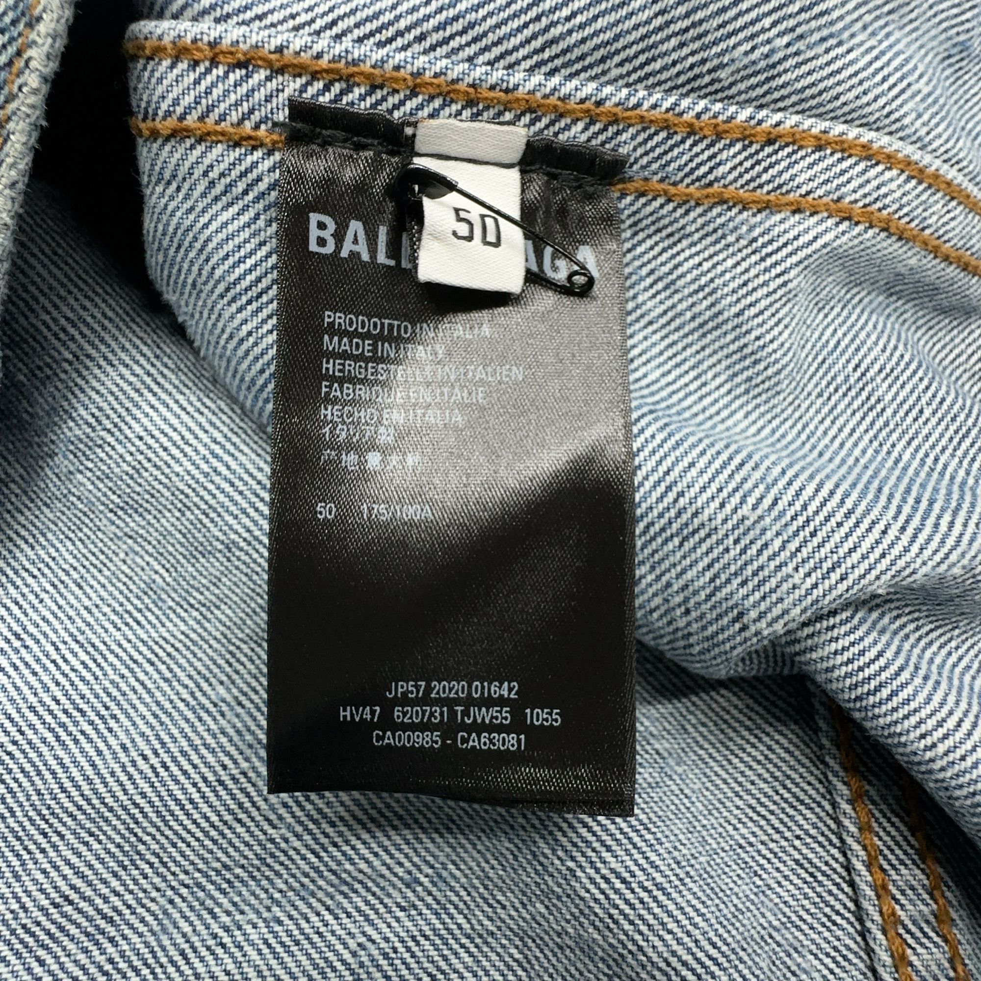 Balenciaga Balenciaga All-over Logo Denim Jacket Size 50 Size US M / EU 48-50 / 2 - 5 Thumbnail