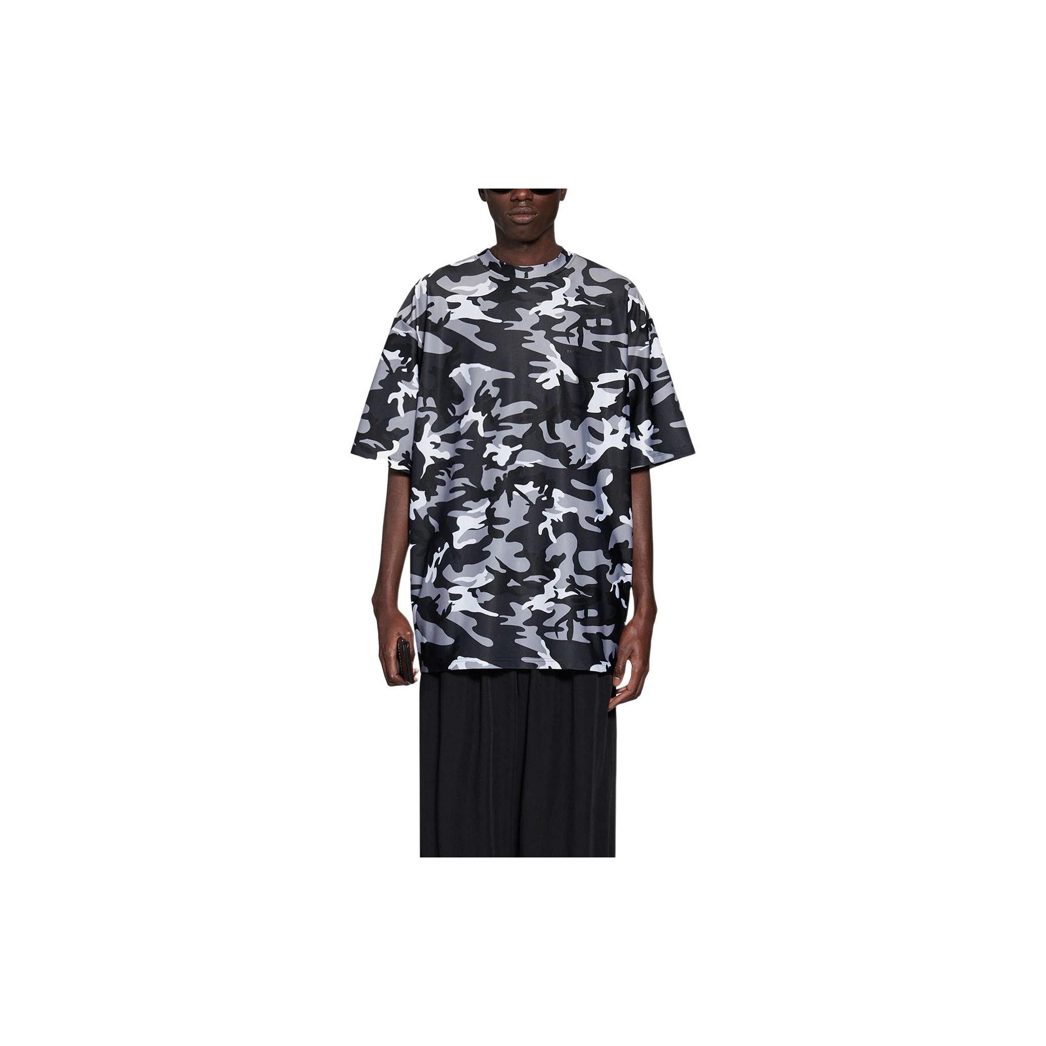 Balenciaga Balenciaga Camo Print T-Shirt Size M Size US M / EU 48-50 / 2 - 7 Thumbnail