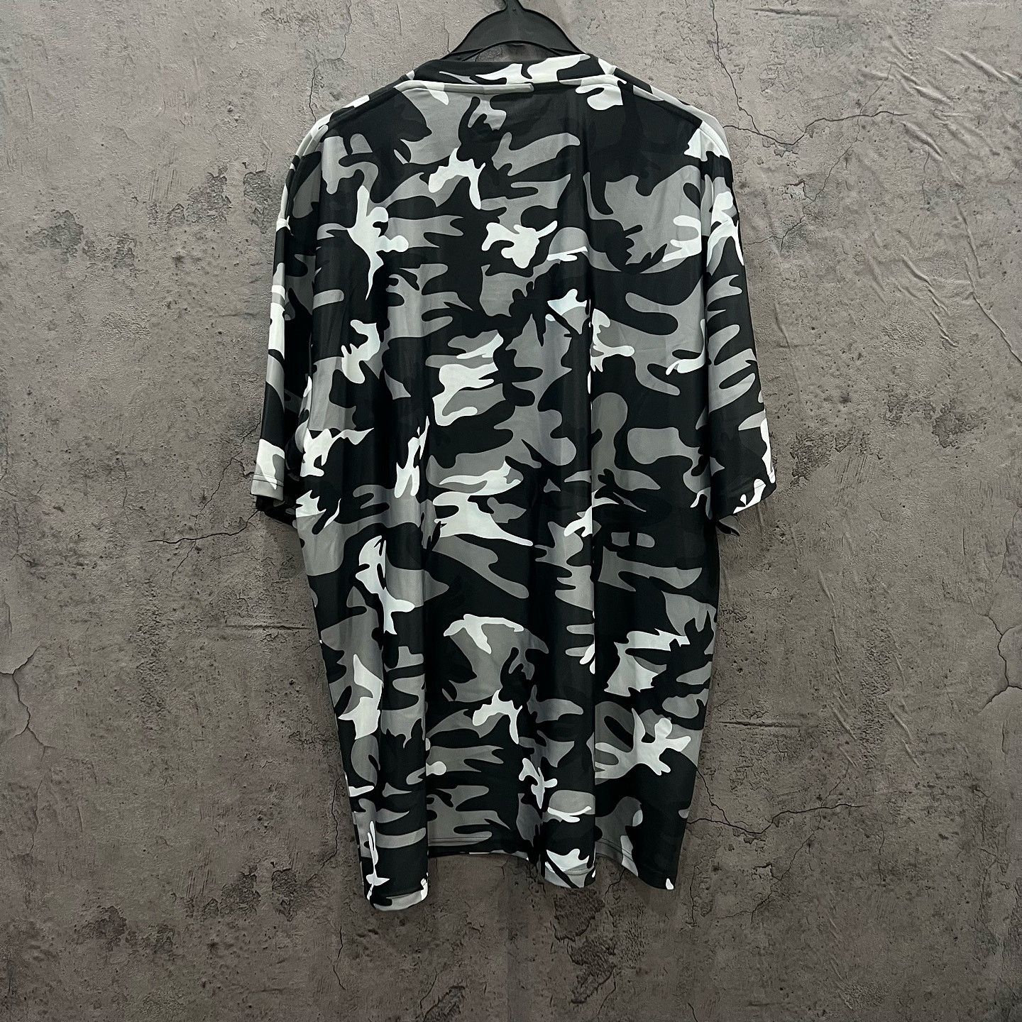 Balenciaga Balenciaga Camo Print T-Shirt Size M Size US M / EU 48-50 / 2 - 2 Thumbnail