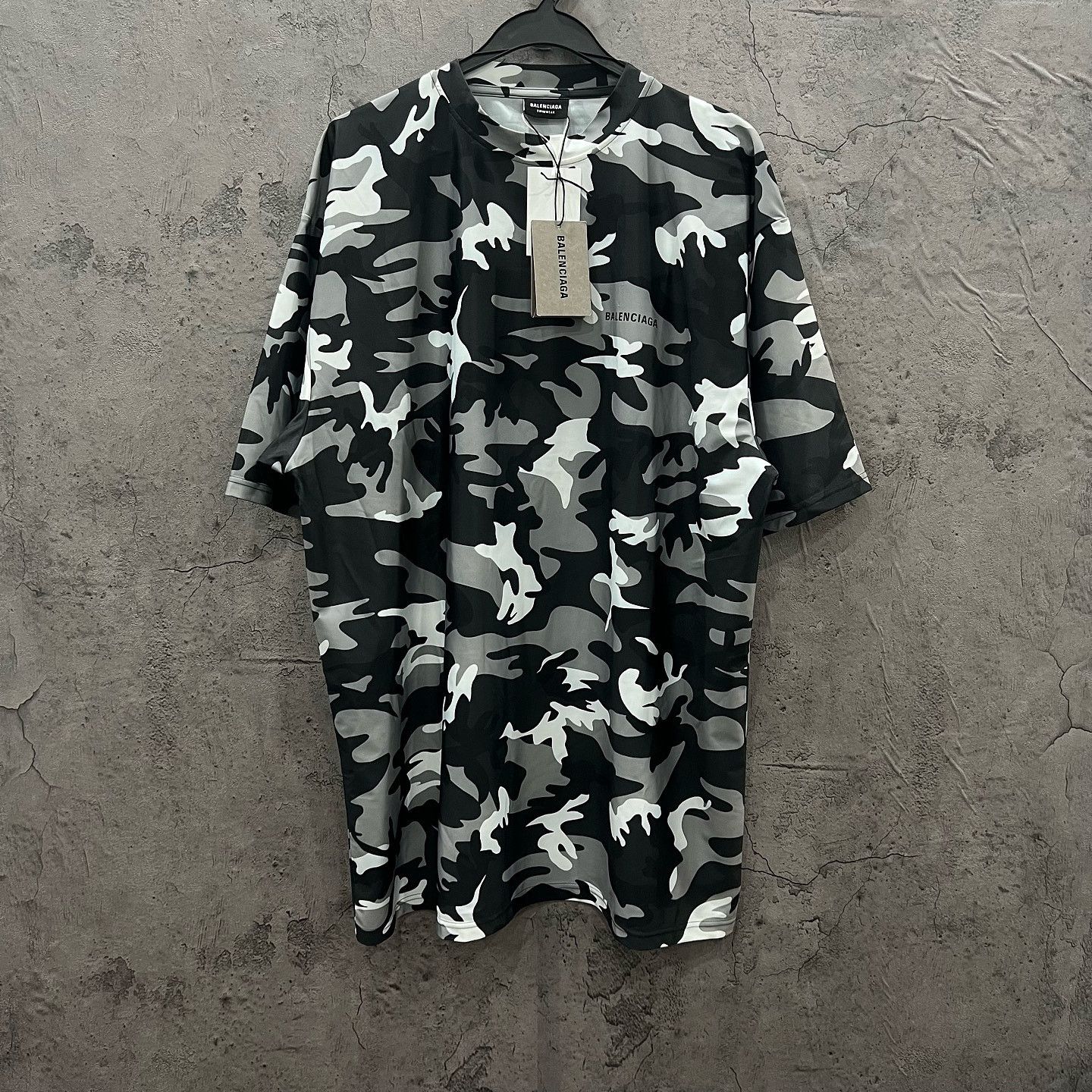 Balenciaga Balenciaga Camo Print T-Shirt Size M Size US M / EU 48-50 / 2 - 5 Thumbnail