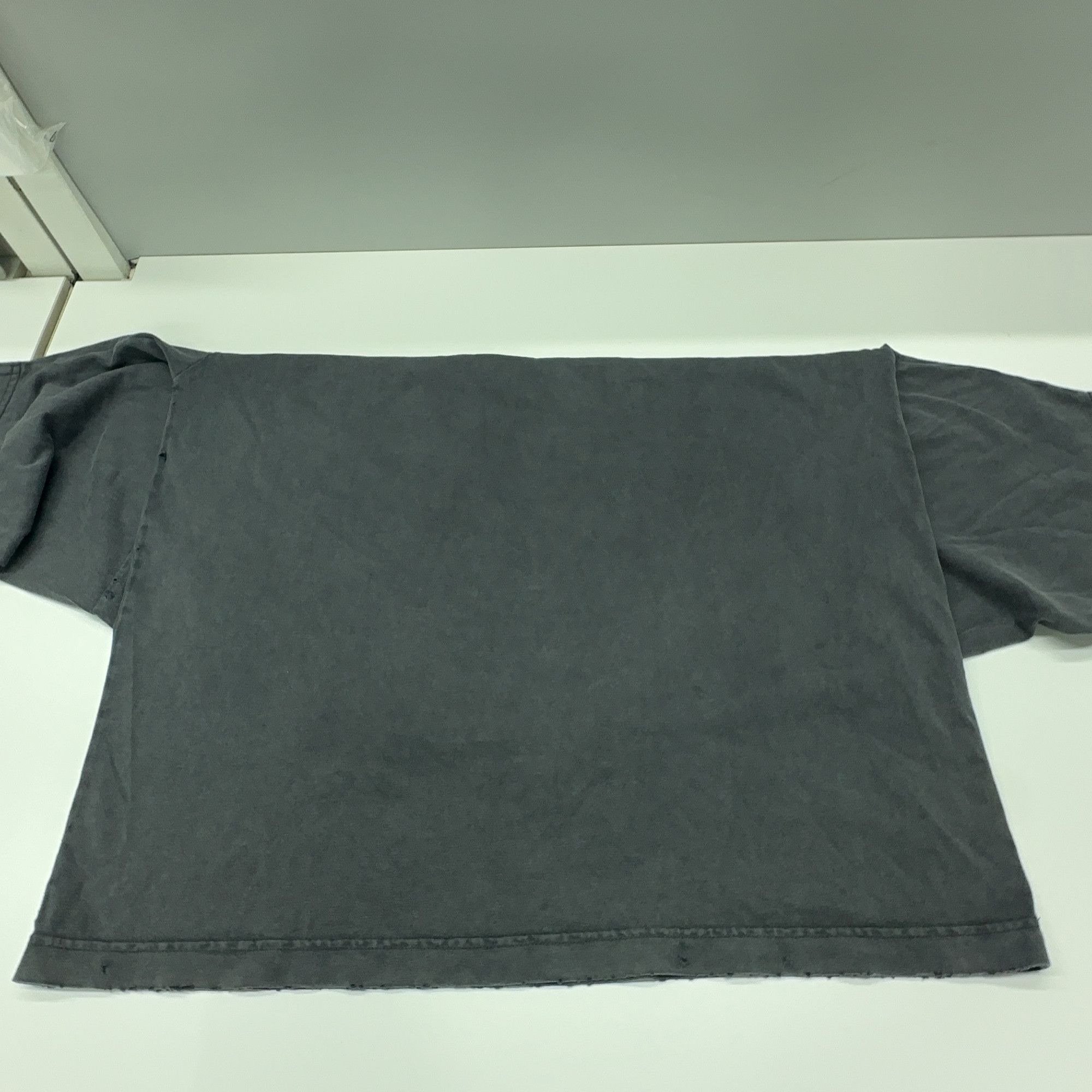Balenciaga Balenciaga Tape Logo T-Shirt Size XS Size US XS / EU 42 / 0 - 10 Thumbnail
