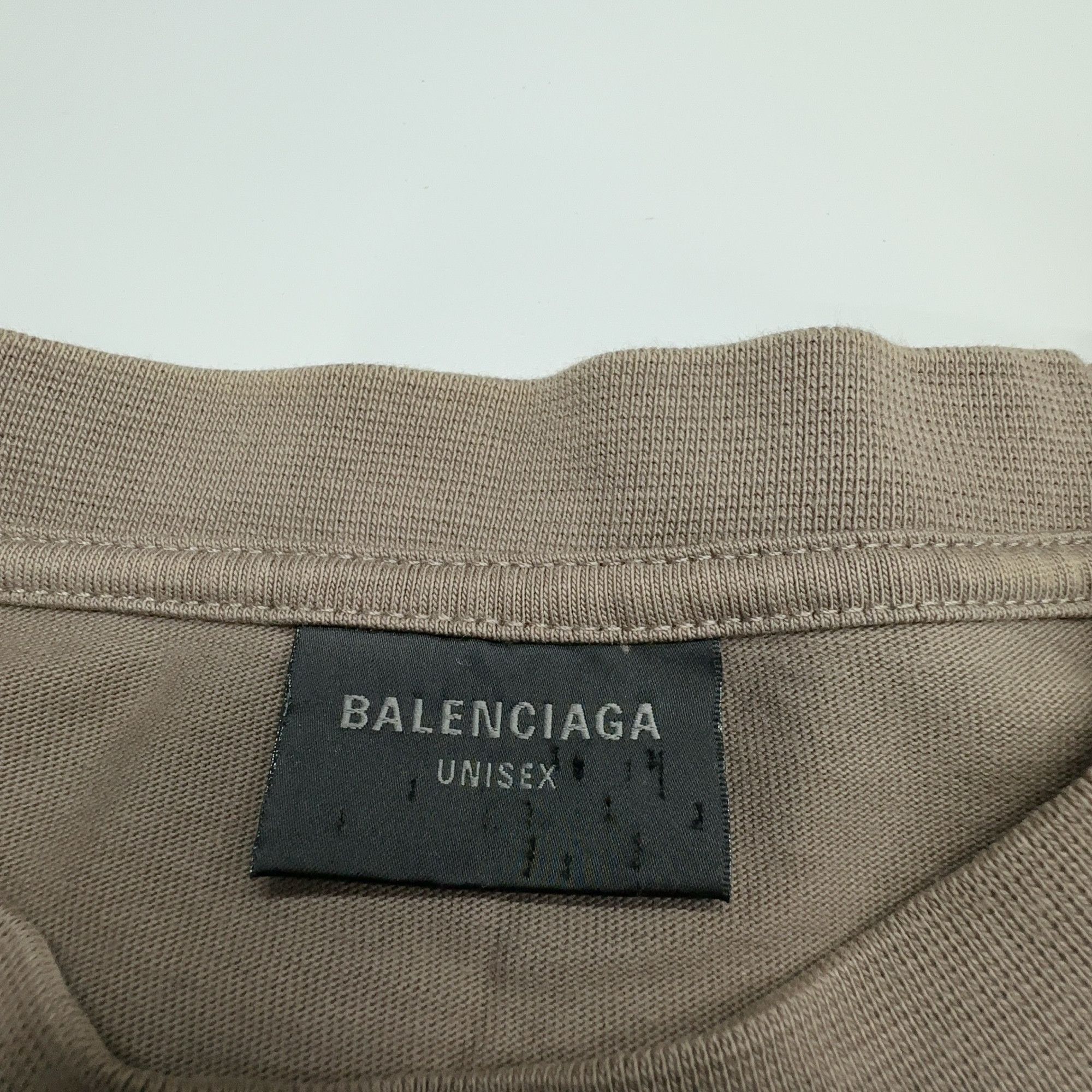 Balenciaga Balenciaga Distressed Logo T-Shirt Size S Size US S / EU 44-46 / 1 - 4 Thumbnail