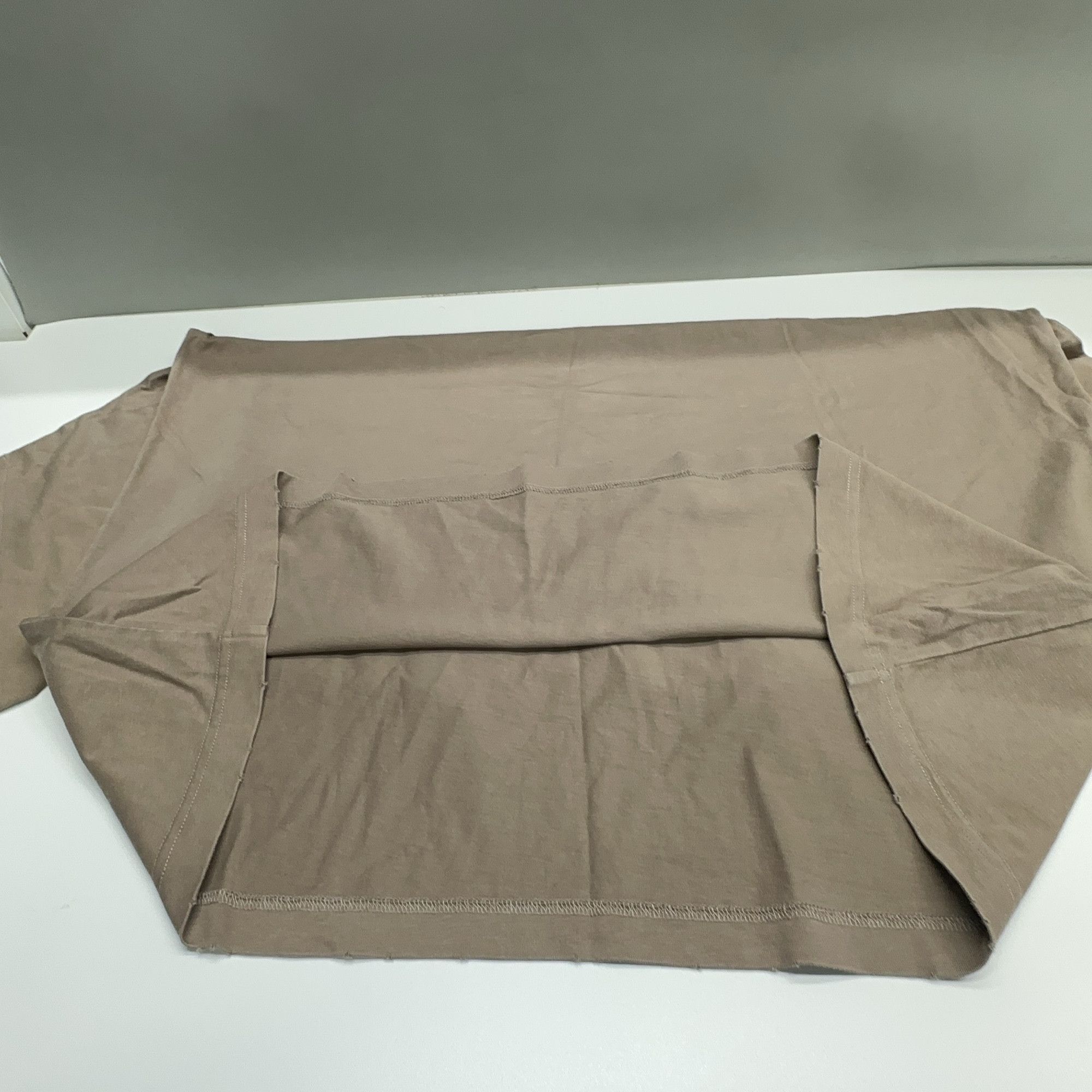 Balenciaga Balenciaga Distressed Logo T-Shirt Size S Size US S / EU 44-46 / 1 - 8 Thumbnail