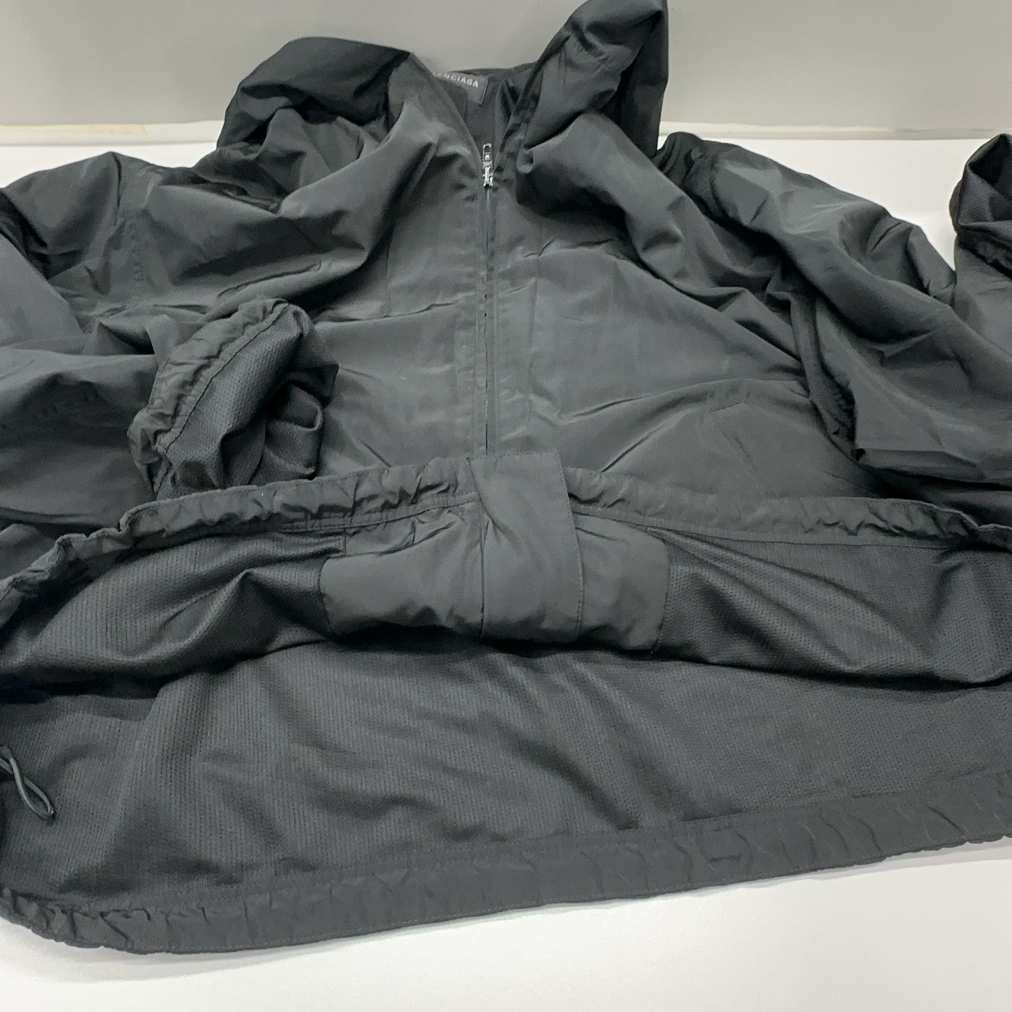 Balenciaga Balenciaga Back Logo Zip Jacket Size S Size US S / EU 44-46 / 1 - 7 Thumbnail