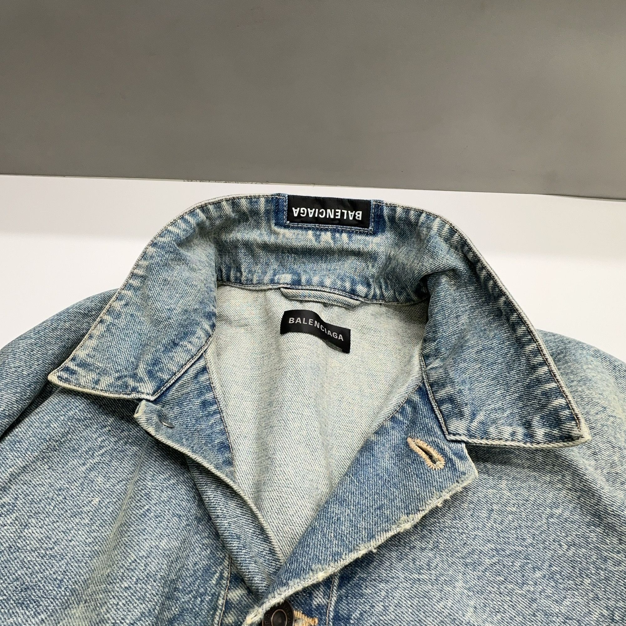 Balenciaga Balenciaga Washed Denim Jacket Size 36 Size XS / US 0-2 / IT 36-38 - 6 Thumbnail
