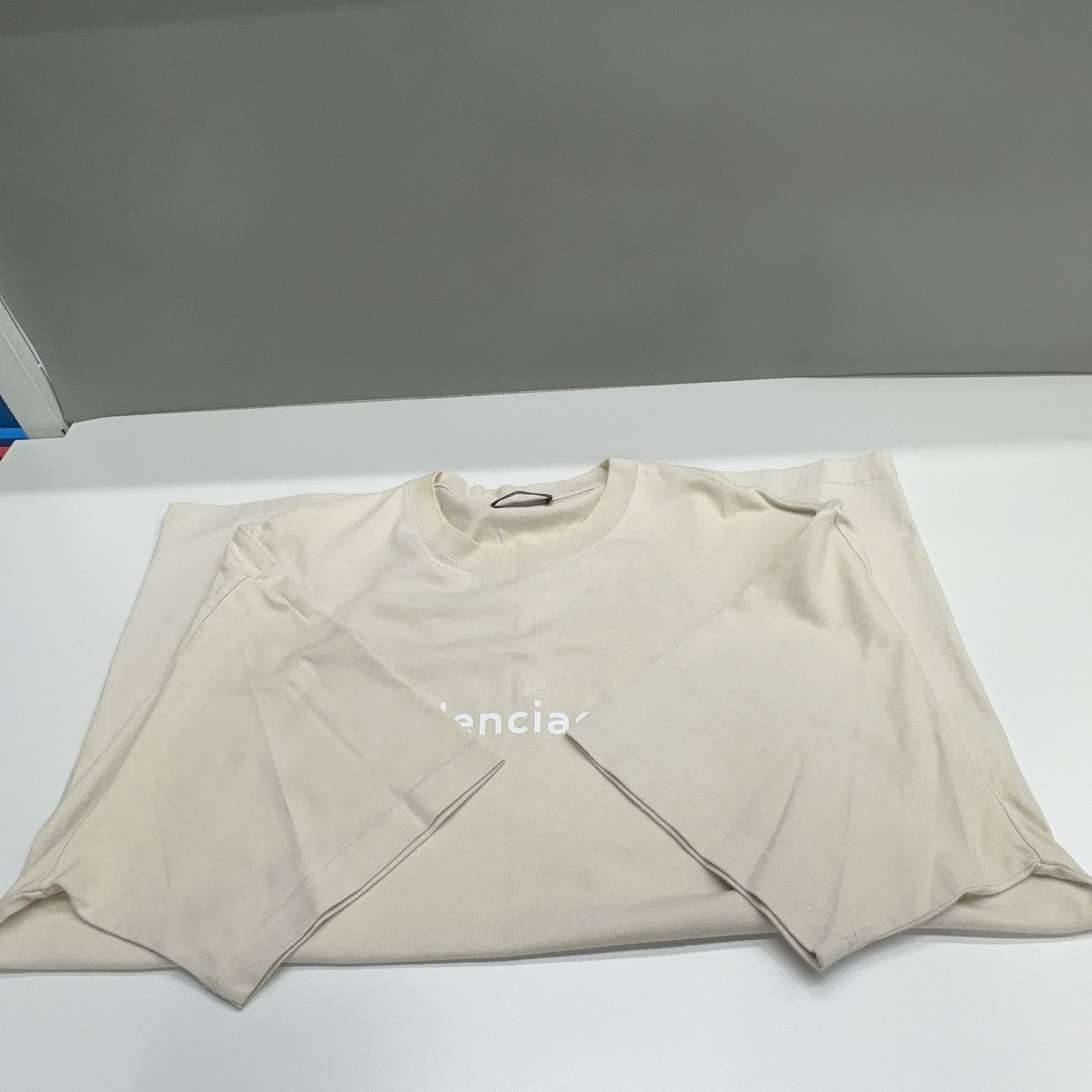 Balenciaga Balenciaga Logo T-Shirt Size XL Size US XL / EU 56 / 4 - 9 Thumbnail