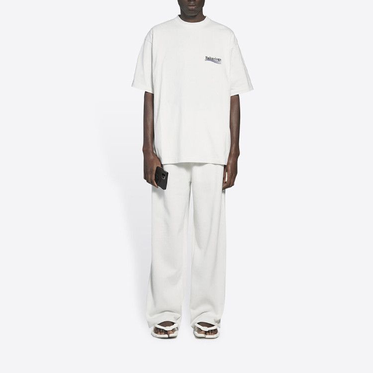 Balenciaga Balenciaga Political Campaign Logo T-Shirt Size M Size US M / EU 48-50 / 2 - 13 Thumbnail