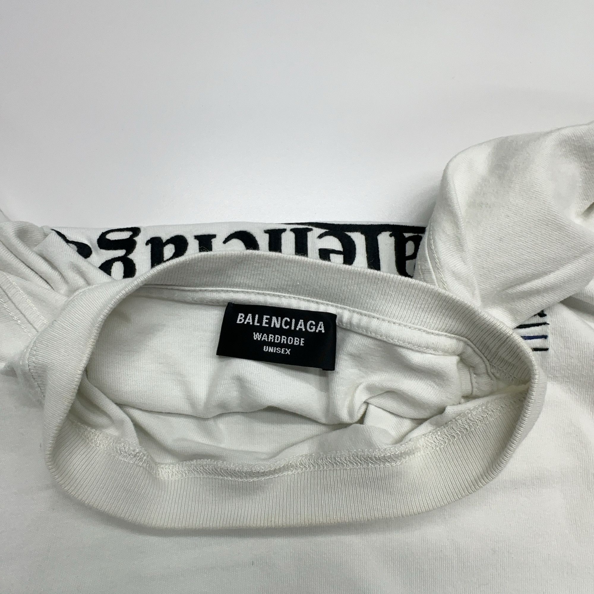 Balenciaga Balenciaga Political Campaign Logo T-Shirt Size M Size US M / EU 48-50 / 2 - 5 Thumbnail