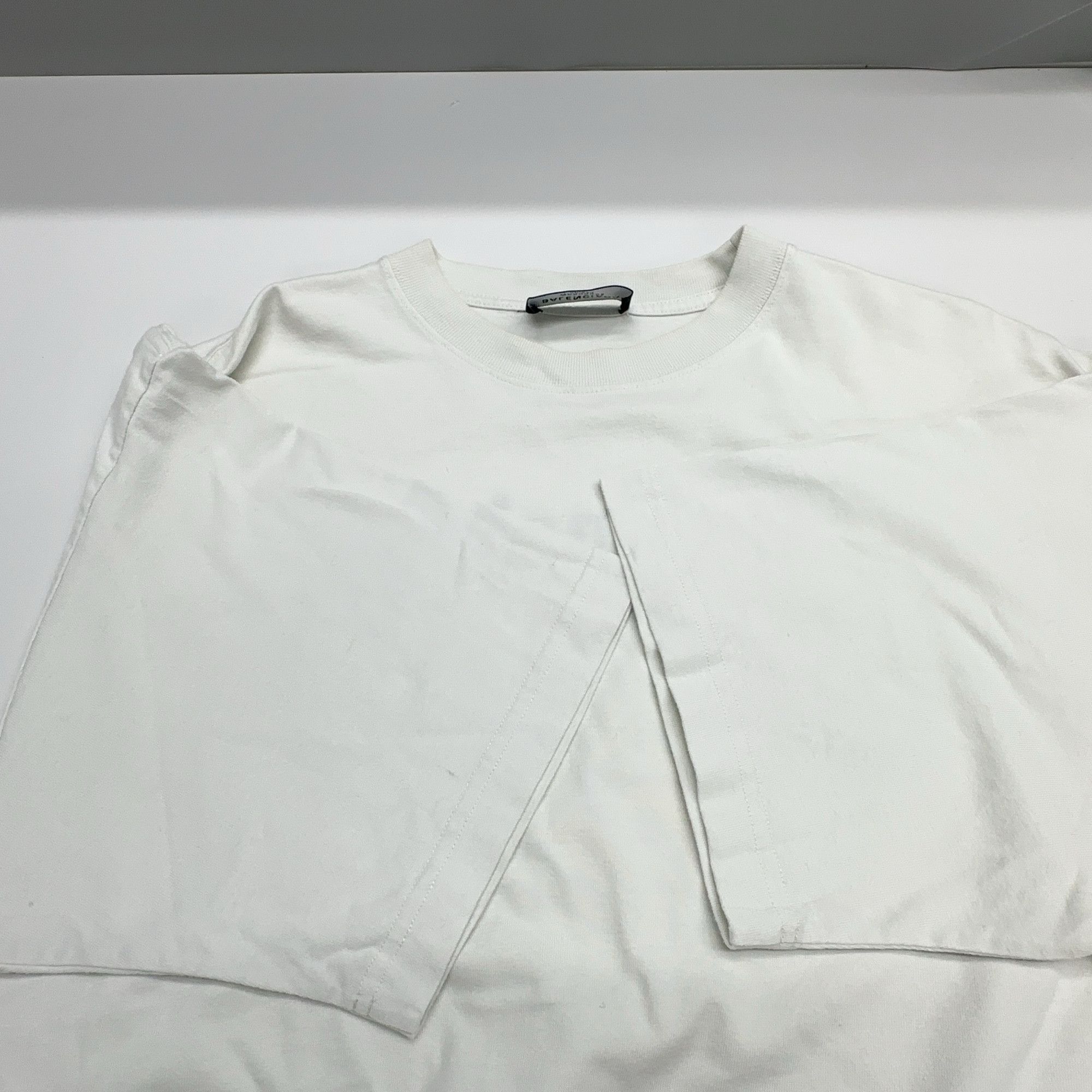 Balenciaga Balenciaga Political Campaign Logo T-Shirt Size M Size US M / EU 48-50 / 2 - 9 Thumbnail