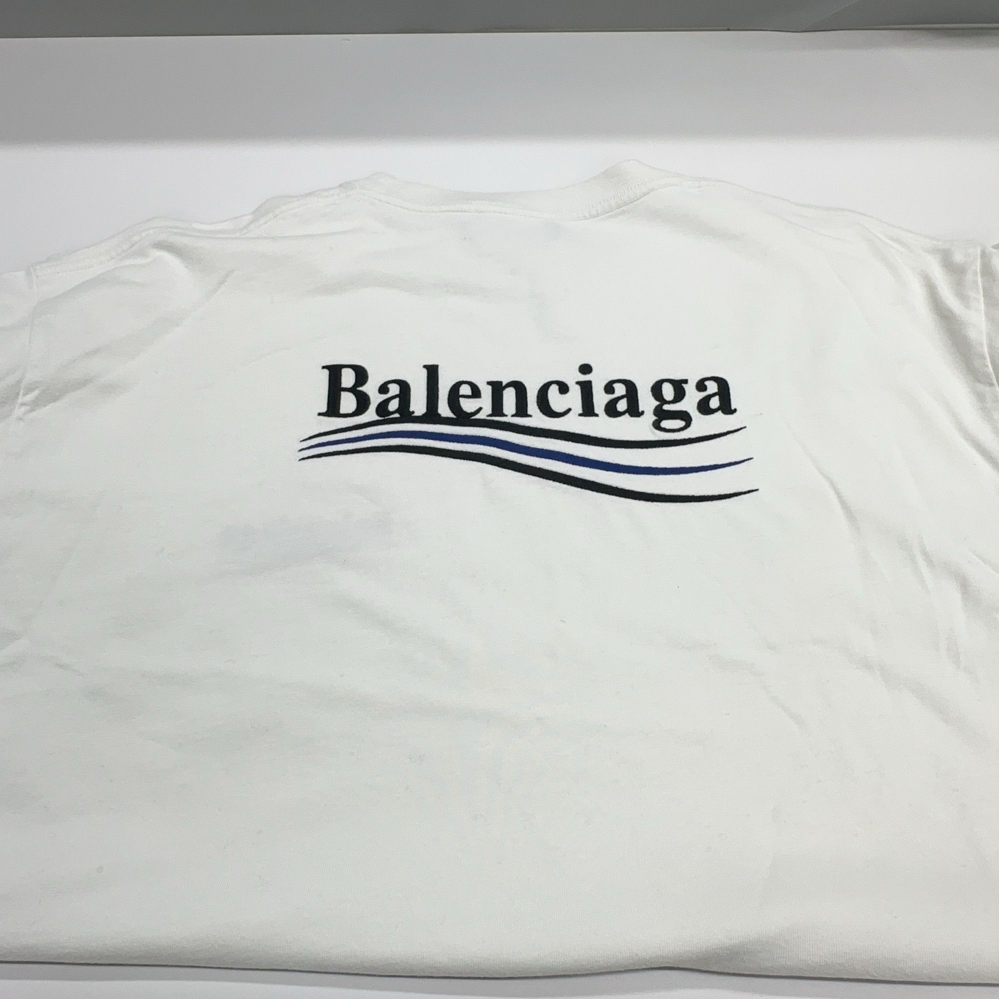 Balenciaga Balenciaga Political Campaign Logo T-Shirt Size M Size US M / EU 48-50 / 2 - 11 Thumbnail