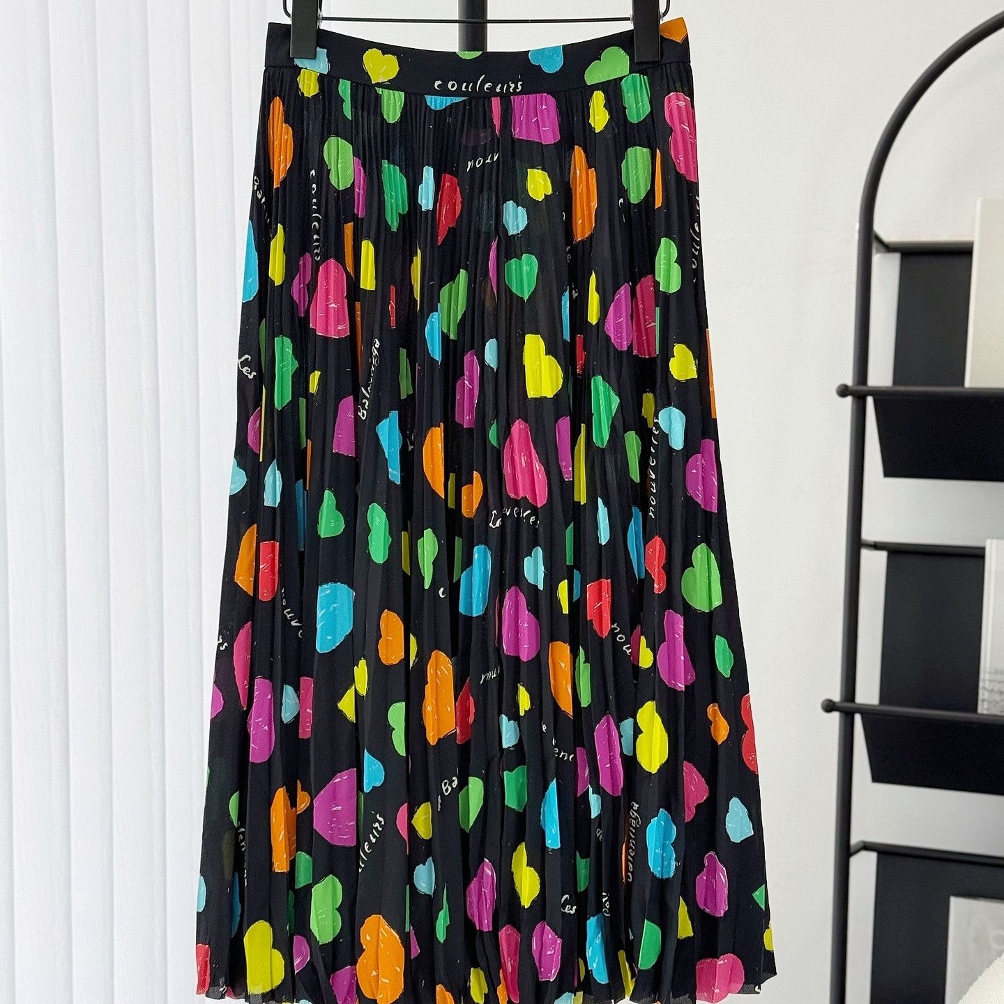 Balenciaga Balenciaga Heart Print Pleated Maxi Skirt Size 36 Size 25" / US 0 / IT 36 - 7 Thumbnail