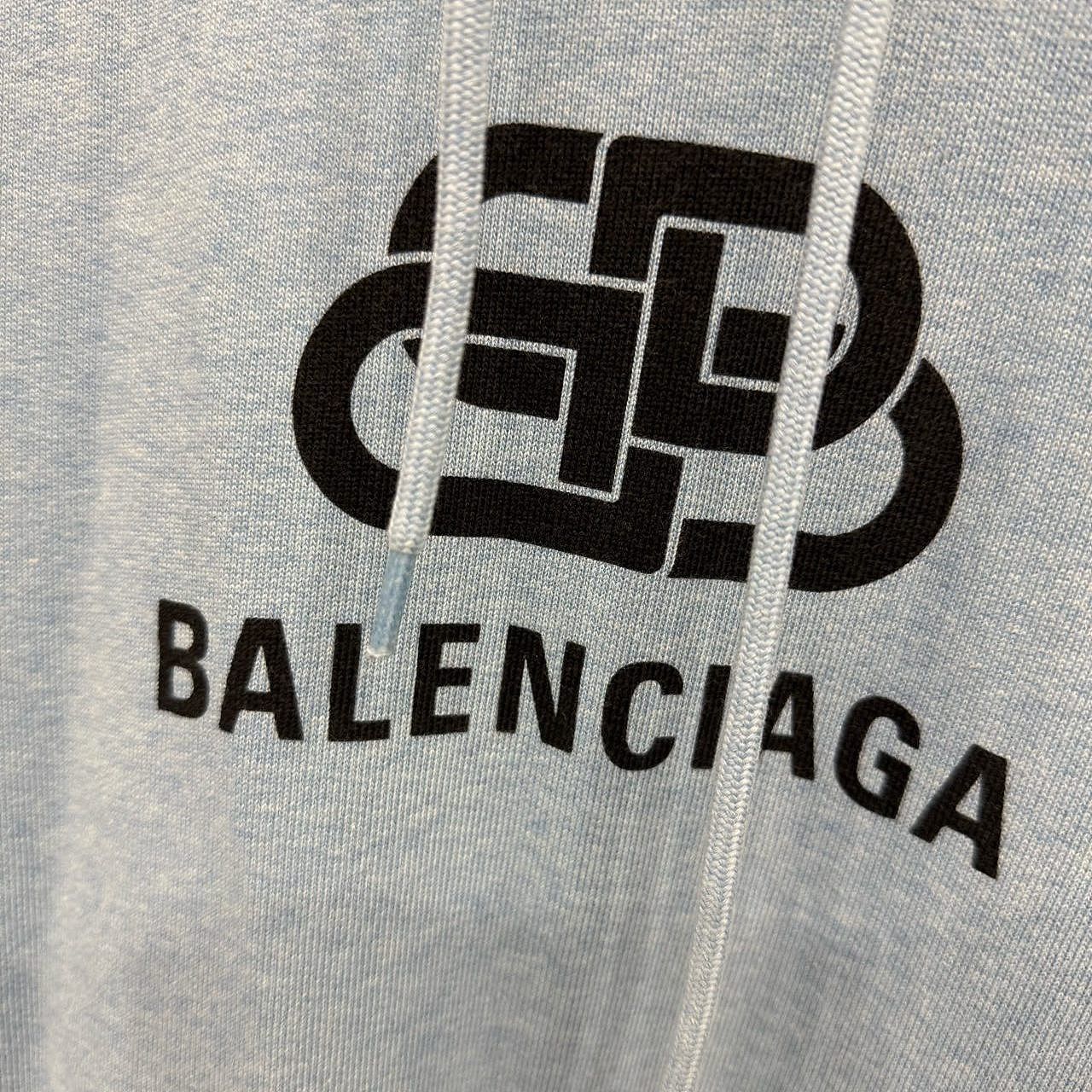 Balenciaga Balenciaga Logo Hoodie Size S Size US S / EU 44-46 / 1 - 7 Thumbnail