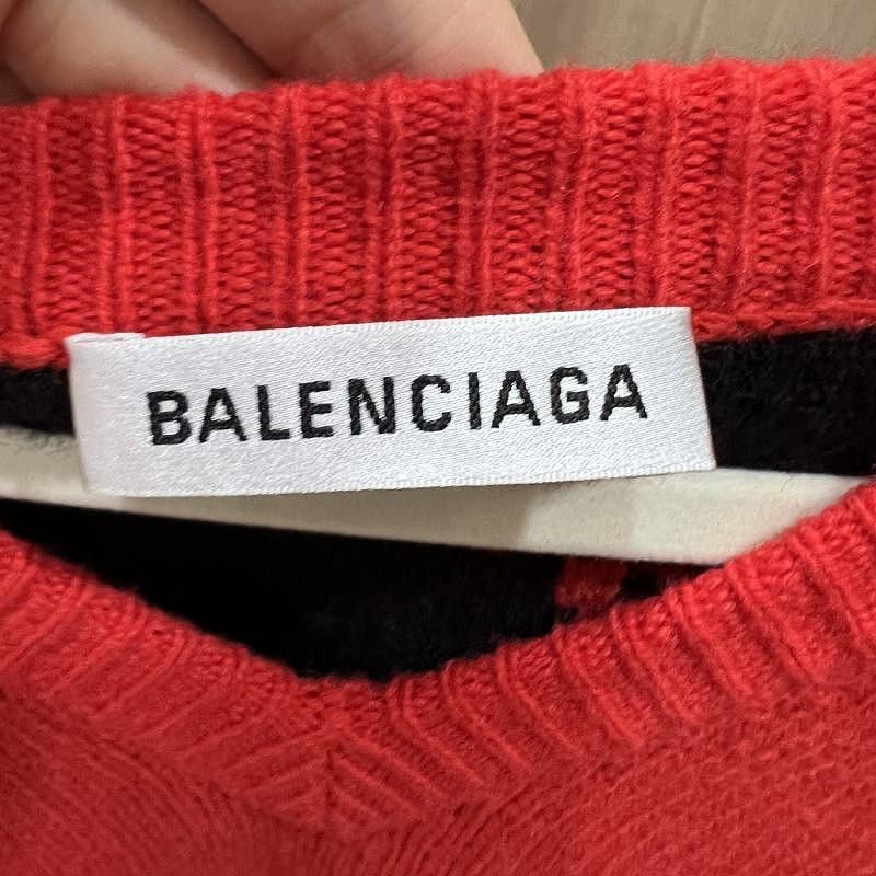 Balenciaga Balenciaga All Over Logo Sweater Red Size M Size US M / EU 48-50 / 2 - 3 Thumbnail