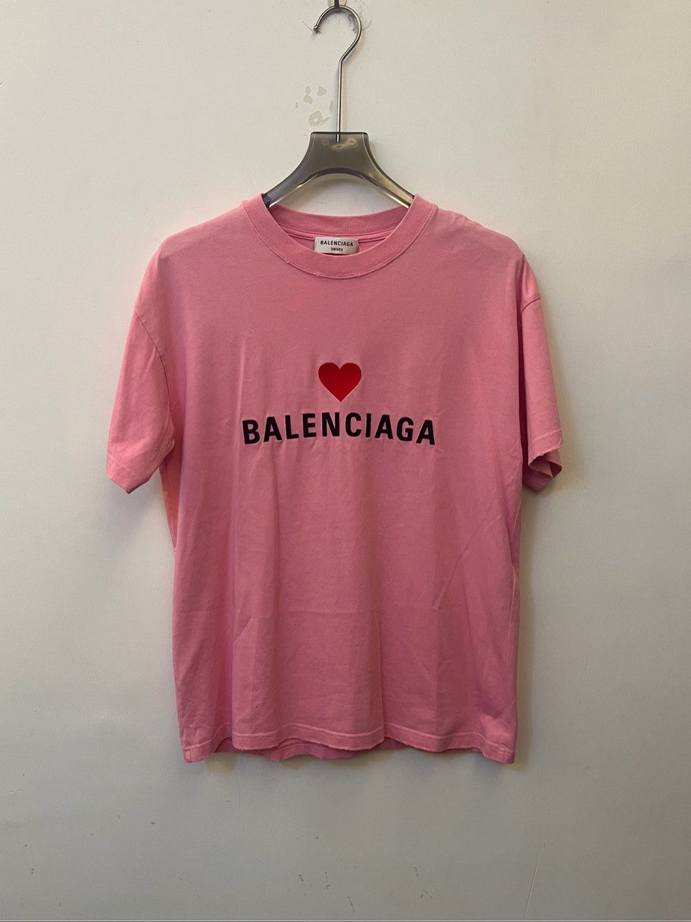 Balenciaga Balenciaga Heart Logo T-Shirt Pink Size S Size US S / EU 44-46 / 1 - 6 Thumbnail