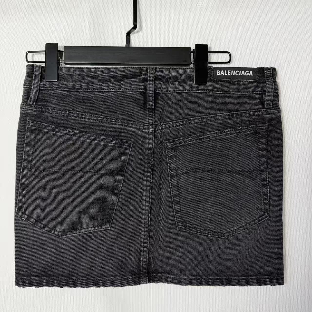 Balenciaga Balenciaga Black Denim Mini Skirt Size 36 Size 26" / US 2 / IT 38 - 2 Thumbnail