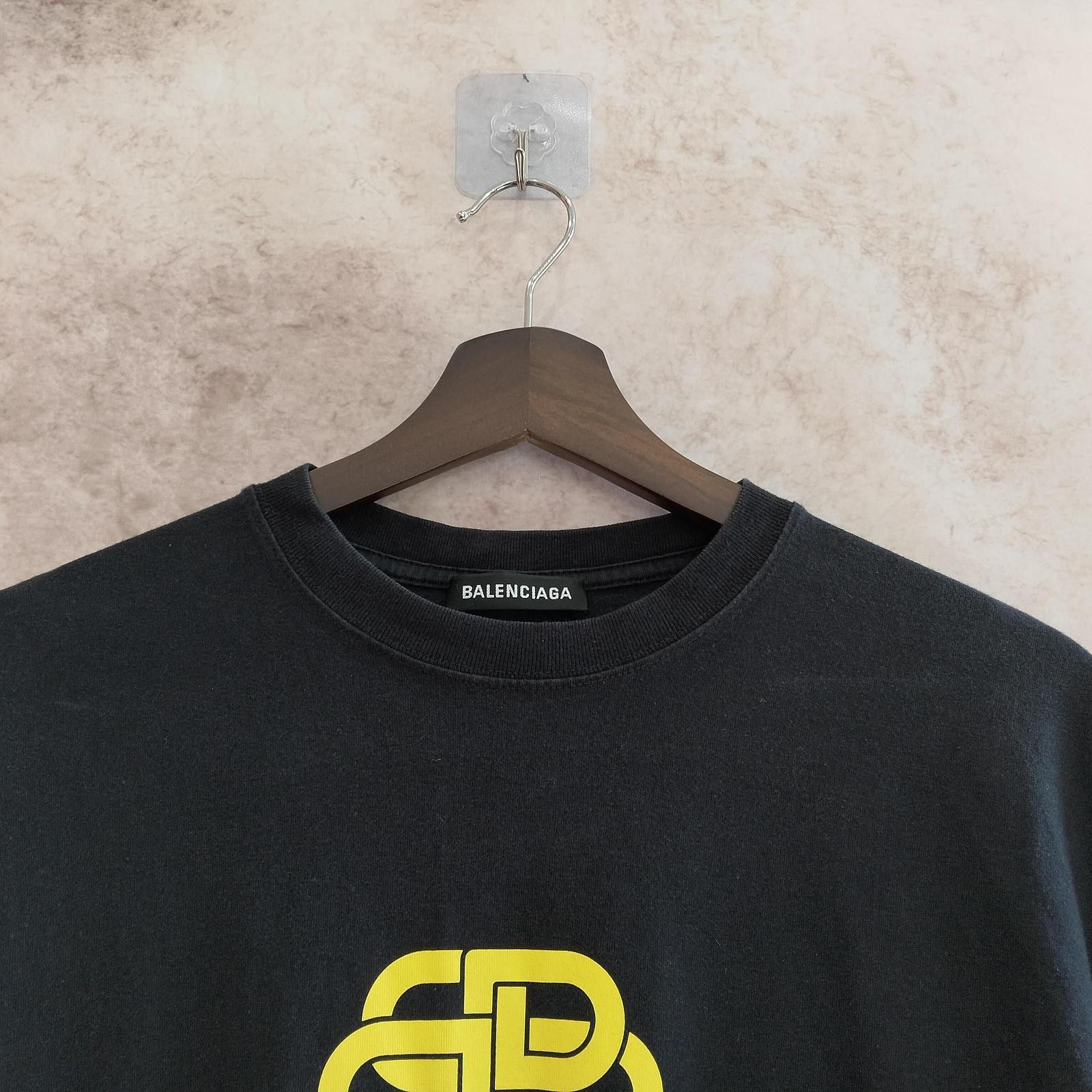 Balenciaga Balenciaga Yellow Logo T-Shirt Size M Size US M / EU 48-50 / 2 - 6 Thumbnail