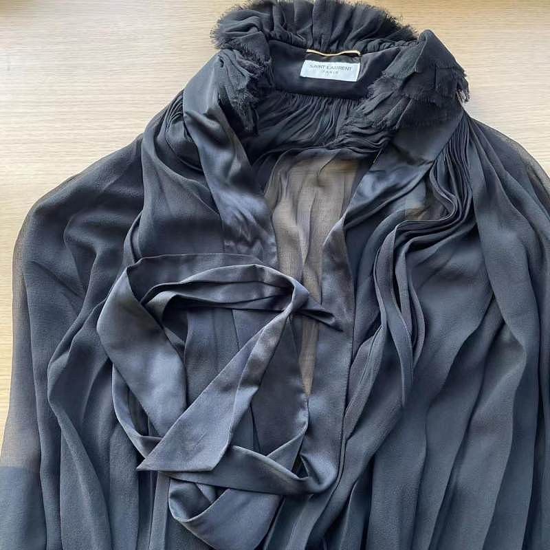 Saint Laurent Paris Saint Laurent Ostrich Feather Silk Cape Size F40 Size M / US 6-8 / IT 42-44 - 5 Thumbnail