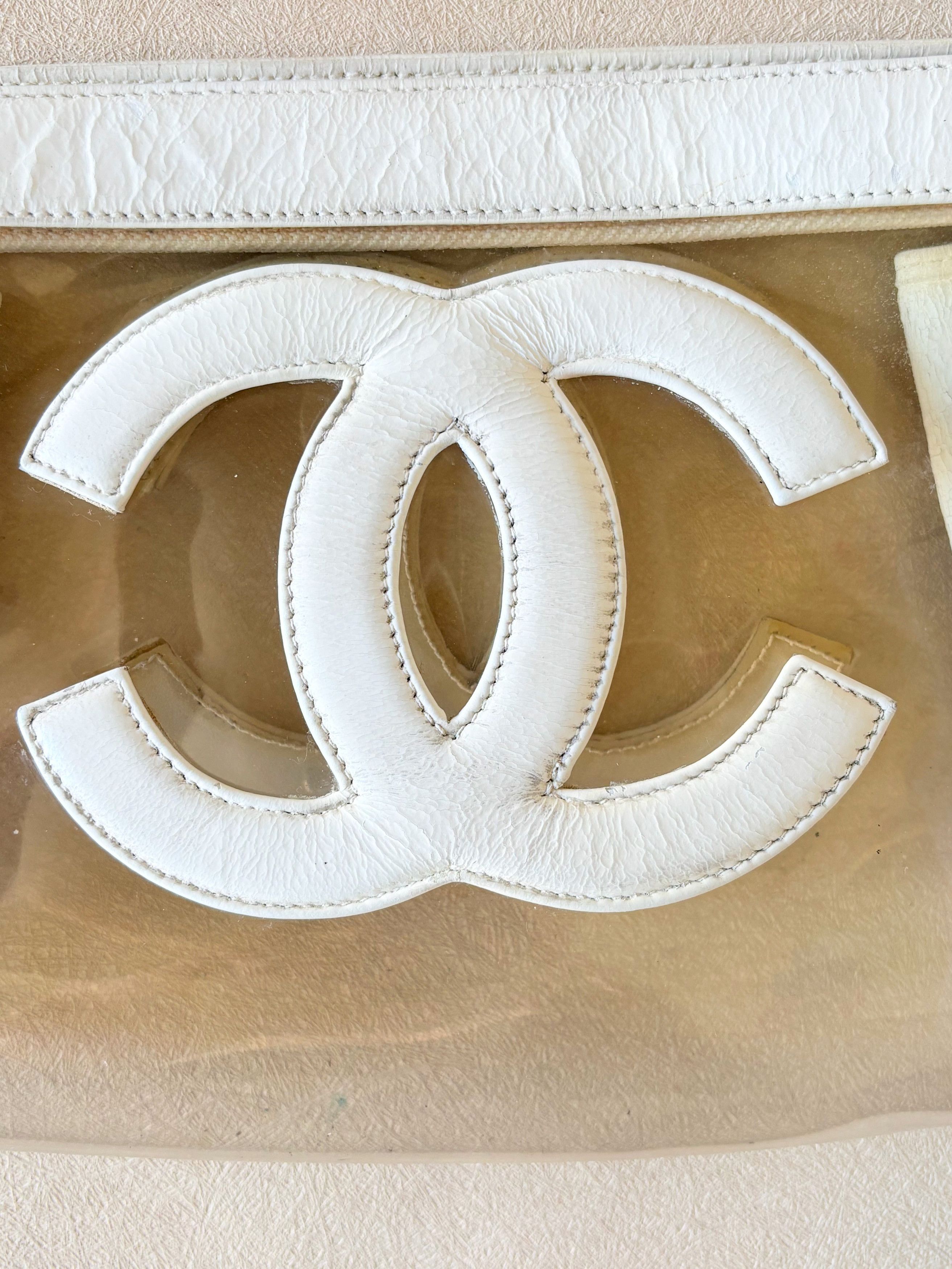 Chanel Pochette en Vinyle Size ONE SIZE - 2 Thumbnail