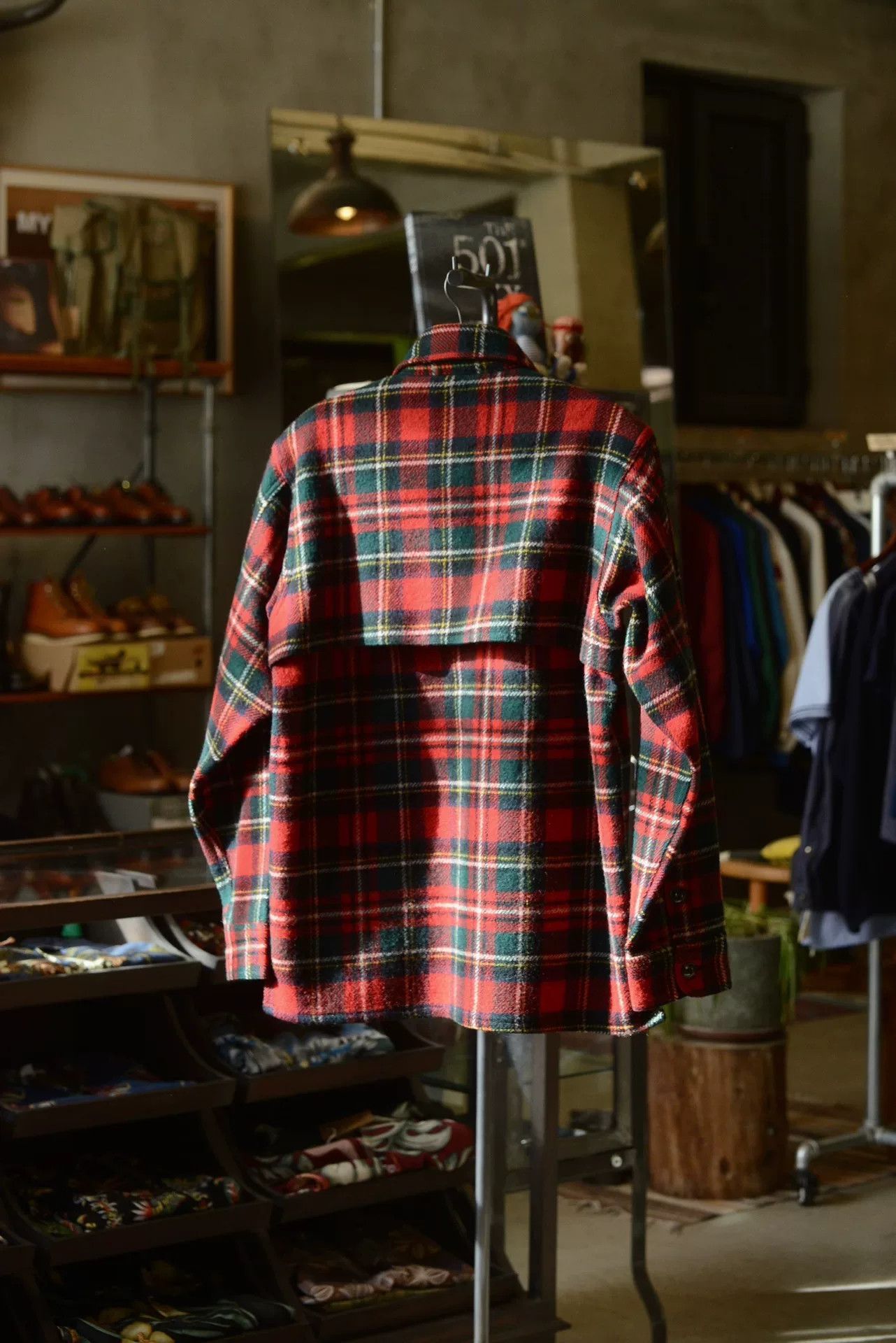 Johnson Woolen Mills Johnson Woolen Mills 80s-90s Plaid Jacket Size US M / EU 48-50 / 2 - 6 Thumbnail