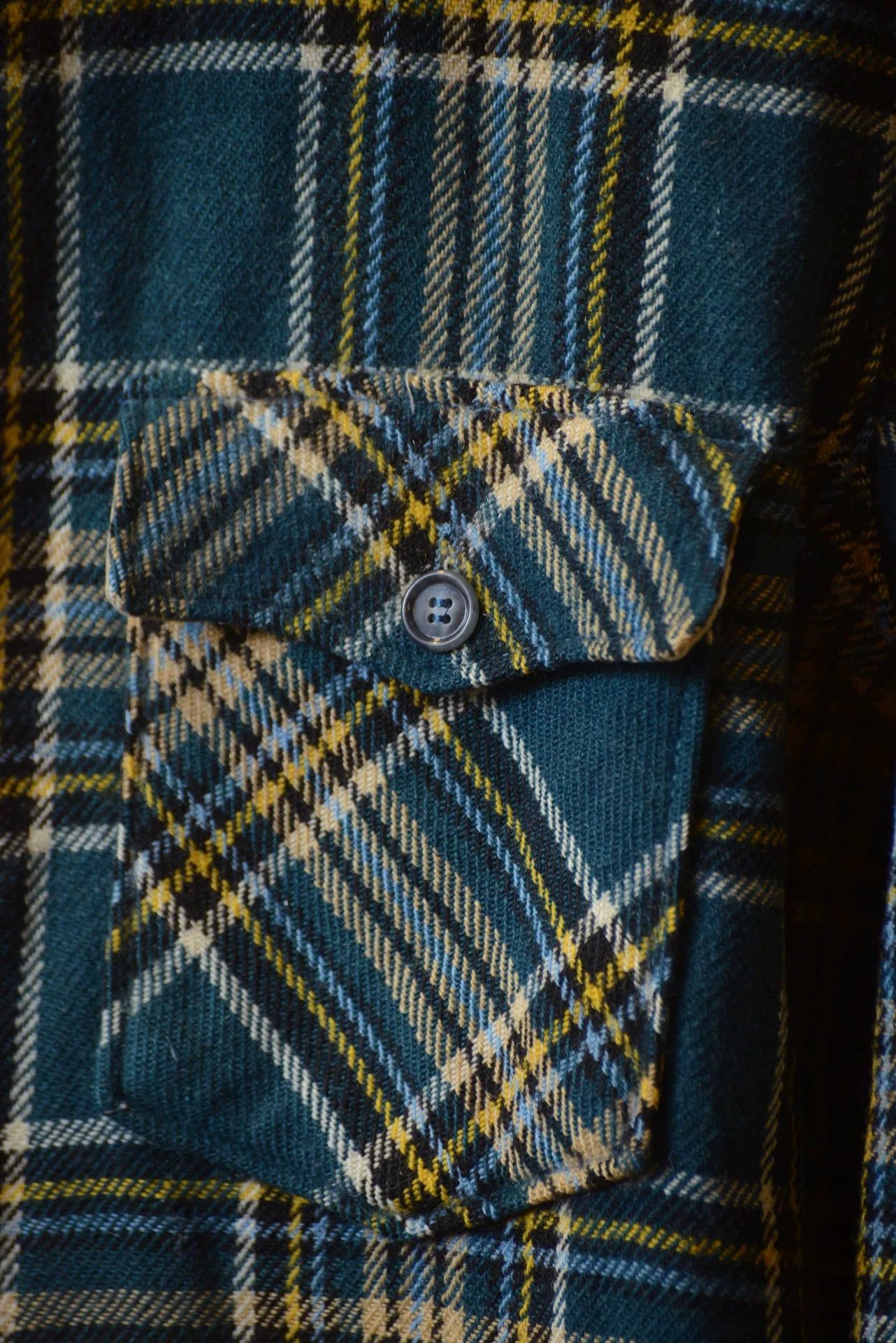 Woolrich Woolen Mills Woolrich 1960s Triangle Logo Plaid Shirt Size US L / EU 52-54 / 3 - 5 Thumbnail