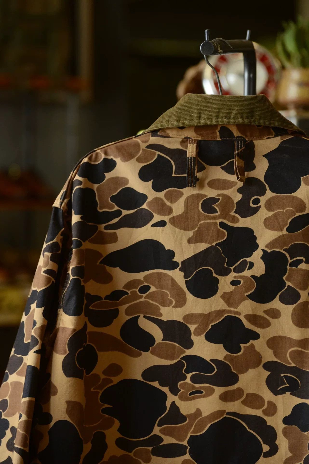 SafTbak 1970s USA Duck Camo Jacket Corduroy Collar Size US M / EU 48-50 / 2 - 7 Thumbnail