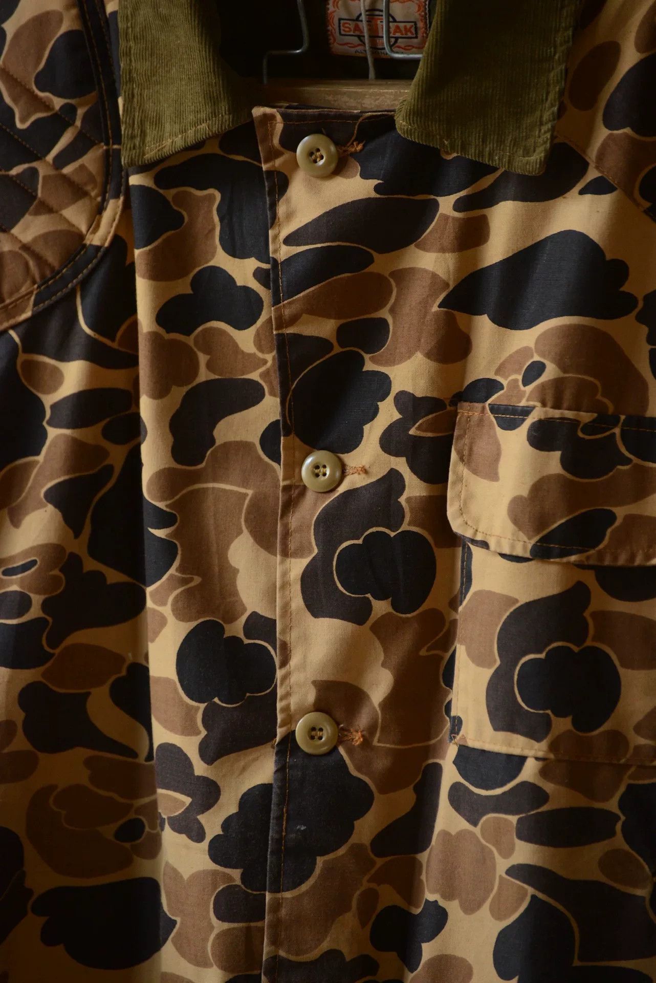 SafTbak 1970s USA Duck Camo Jacket Corduroy Collar Size US M / EU 48-50 / 2 - 5 Thumbnail