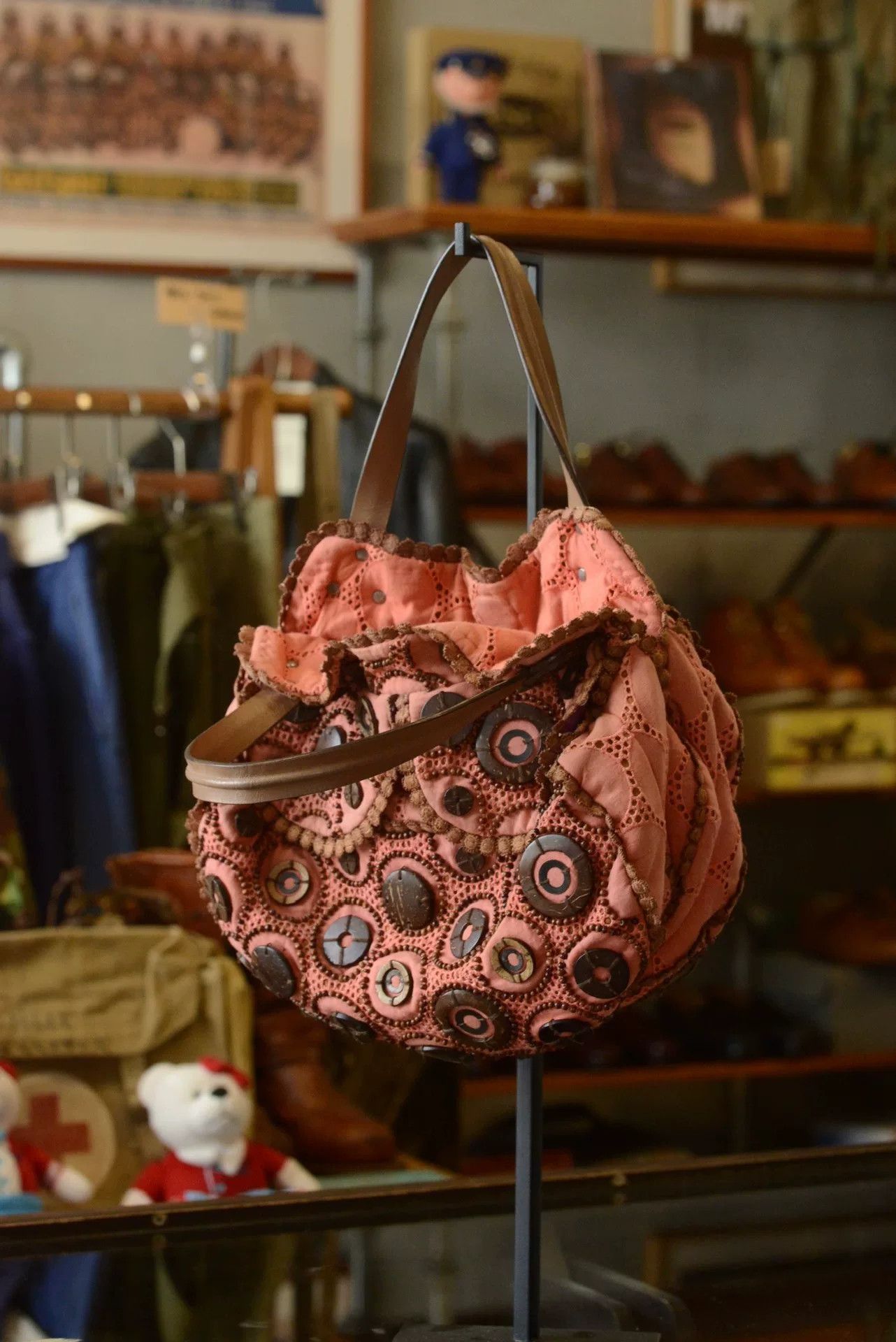 Vintage Jamin Puech Beaded Coconut Shell Handbag Size ONE SIZE - 7 Thumbnail