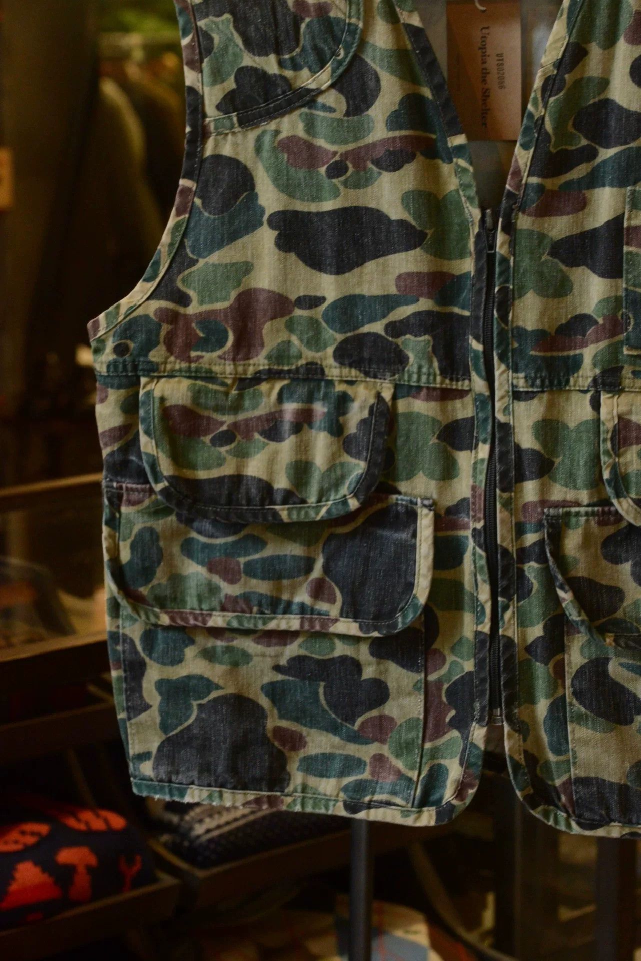 SafTbak Saftbak 1970s US Duck Camo Vest Size US M / EU 48-50 / 2 - 4 Thumbnail
