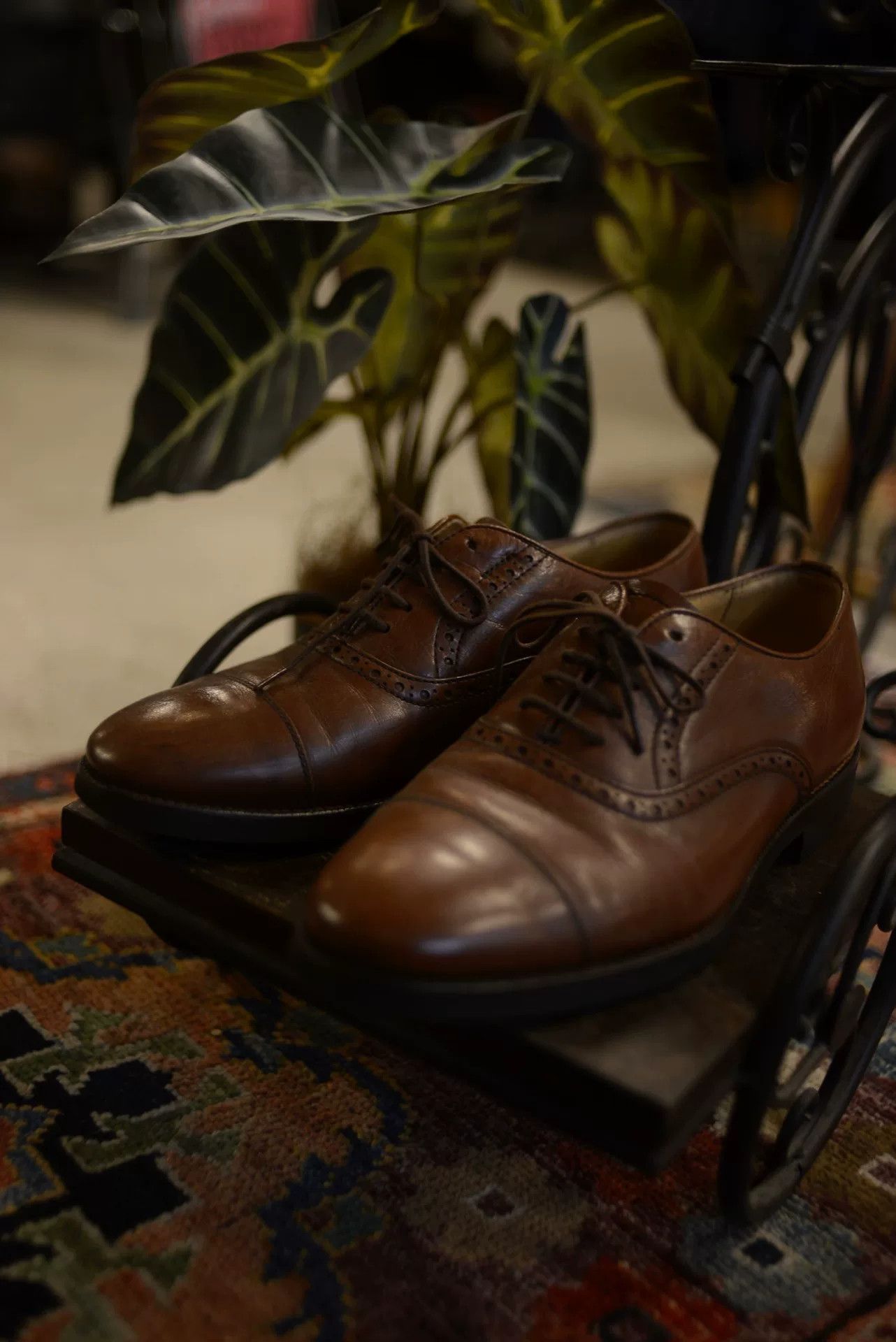 Burberry Burberrys 1990s Wingtip Leather Shoes Size US 6 / EU 39 - 2 Thumbnail