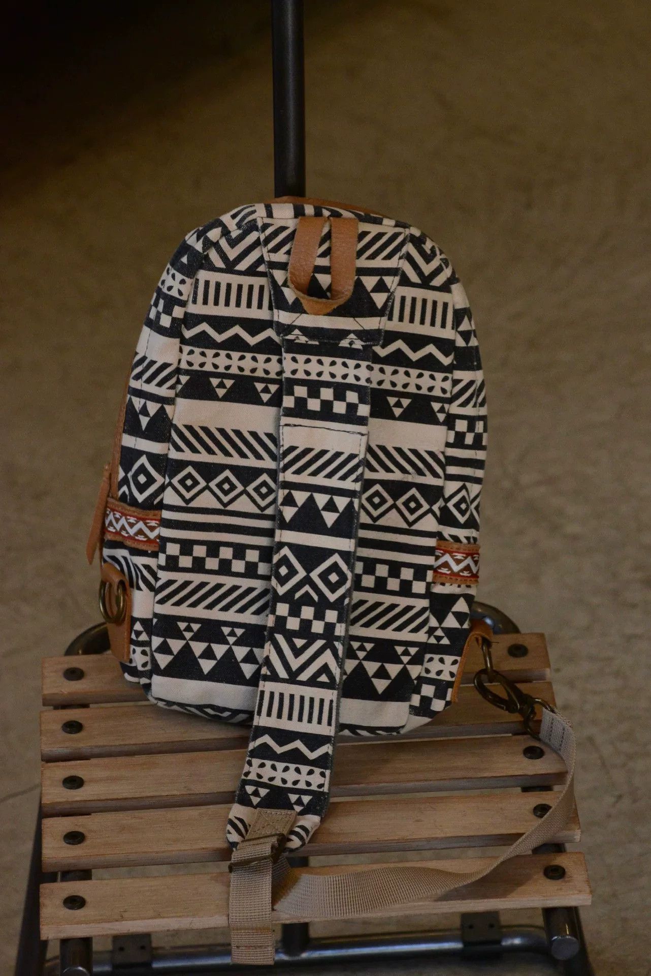 Vintage Indian Totem Patchwork Crossbody Bag Size ONE SIZE - 4 Thumbnail