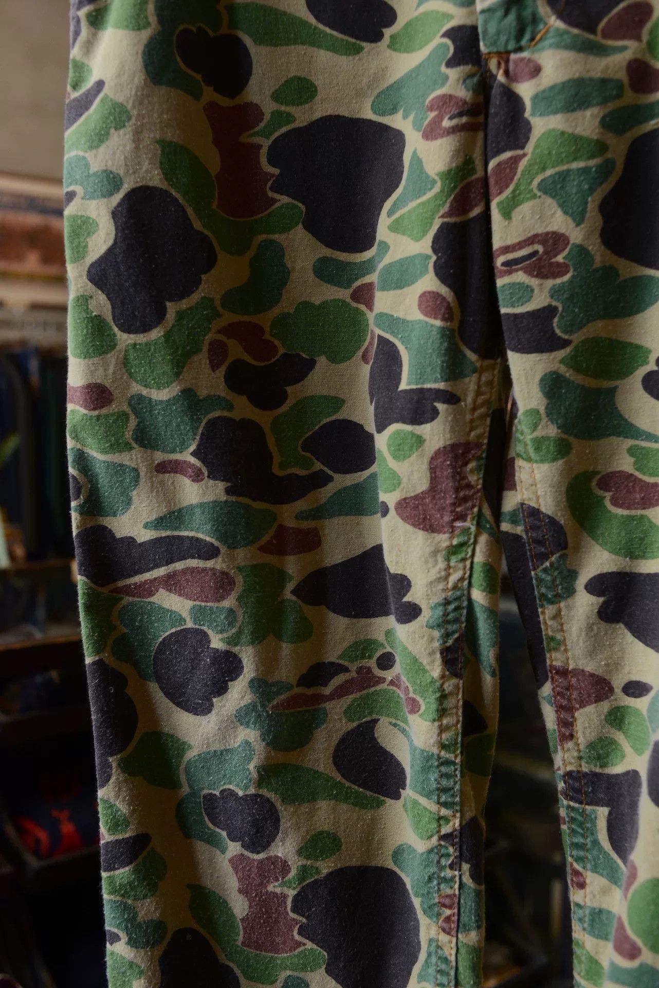 SafTbak 1970s-80s US Duck Camo Cargo Pants Size US 26 / EU 42 - 4 Thumbnail