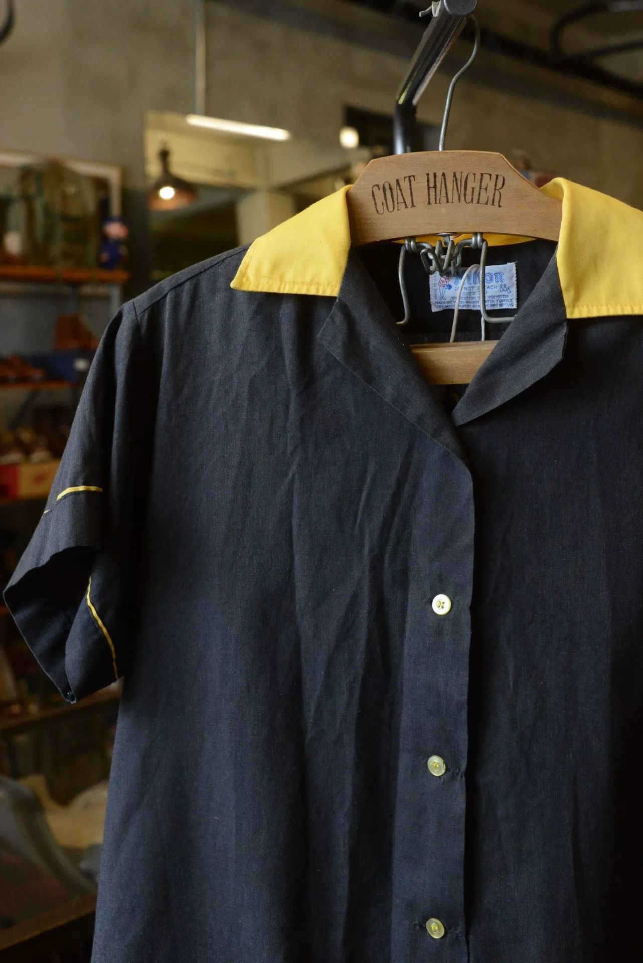 Vintage 1960s Hilton Yellow Black Bowling Shirt Size US M / EU 48-50 / 2 - 2 Thumbnail