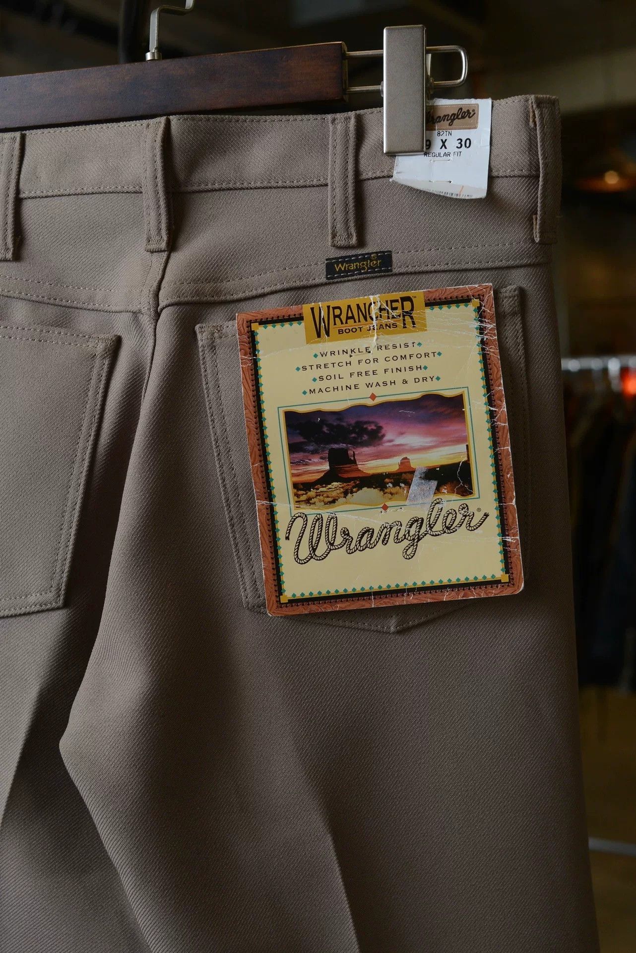 Wrangler Wrangler Oatmeal Straight-Leg Pants Size US 29 - 4 Thumbnail
