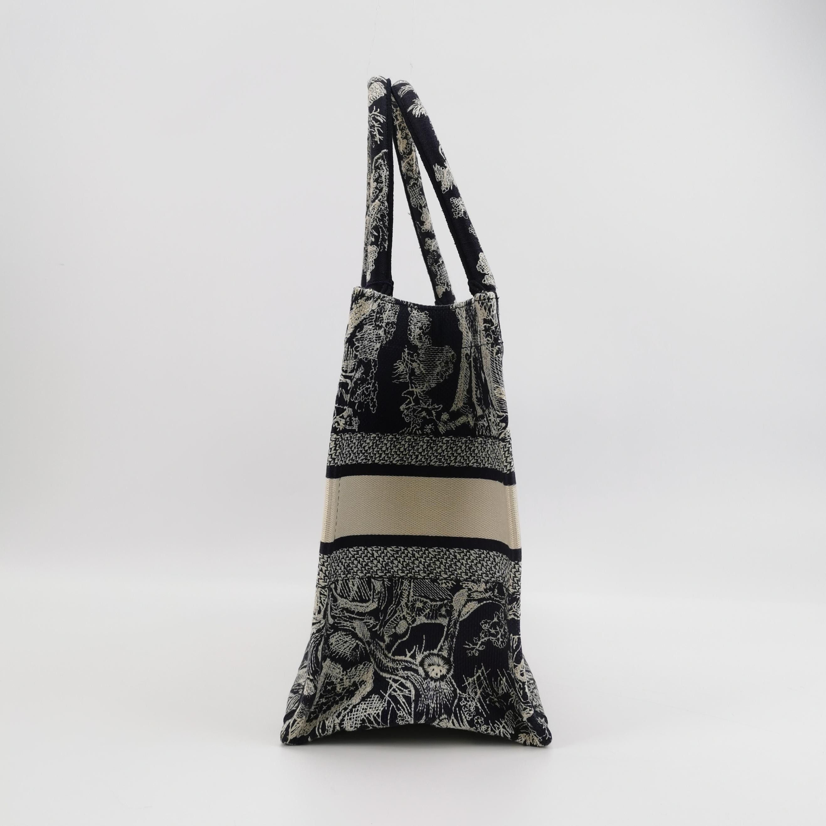 Dior Dior Women os Tote Bags Size ONE SIZE - 3 Thumbnail
