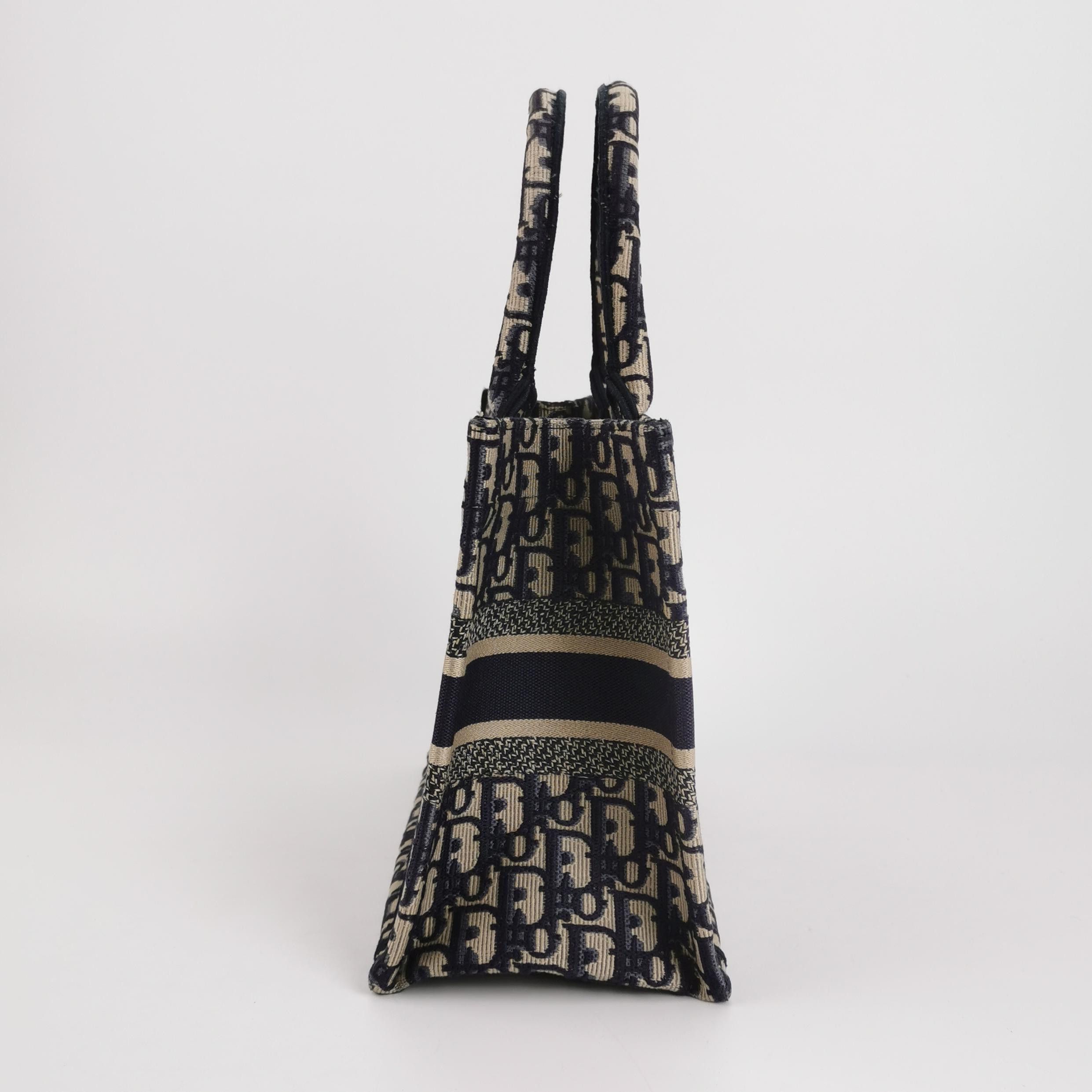 Dior Dior Women os Tote Bags Size ONE SIZE - 4 Thumbnail