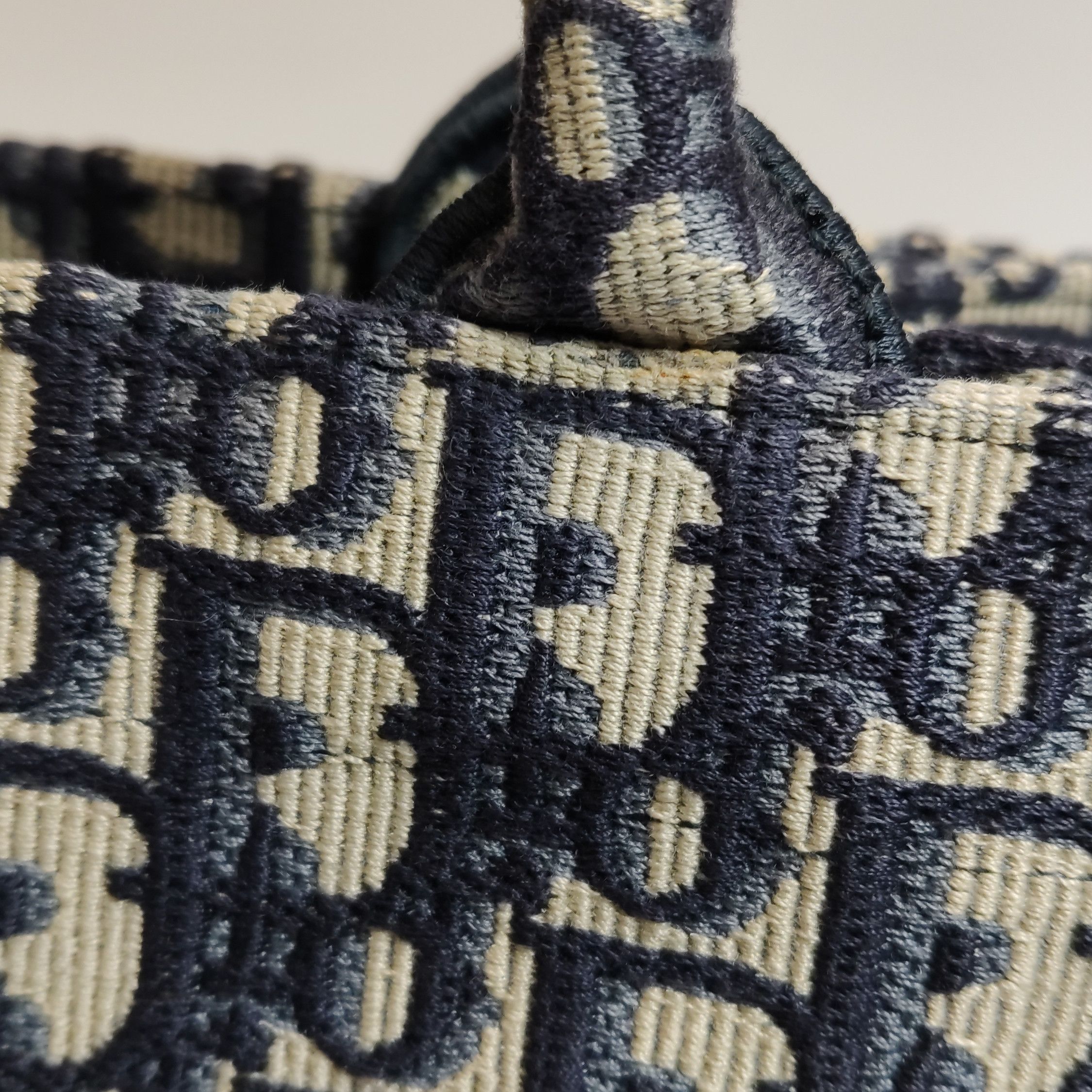 Dior Dior Women os Tote Bags Size ONE SIZE - 12 Thumbnail