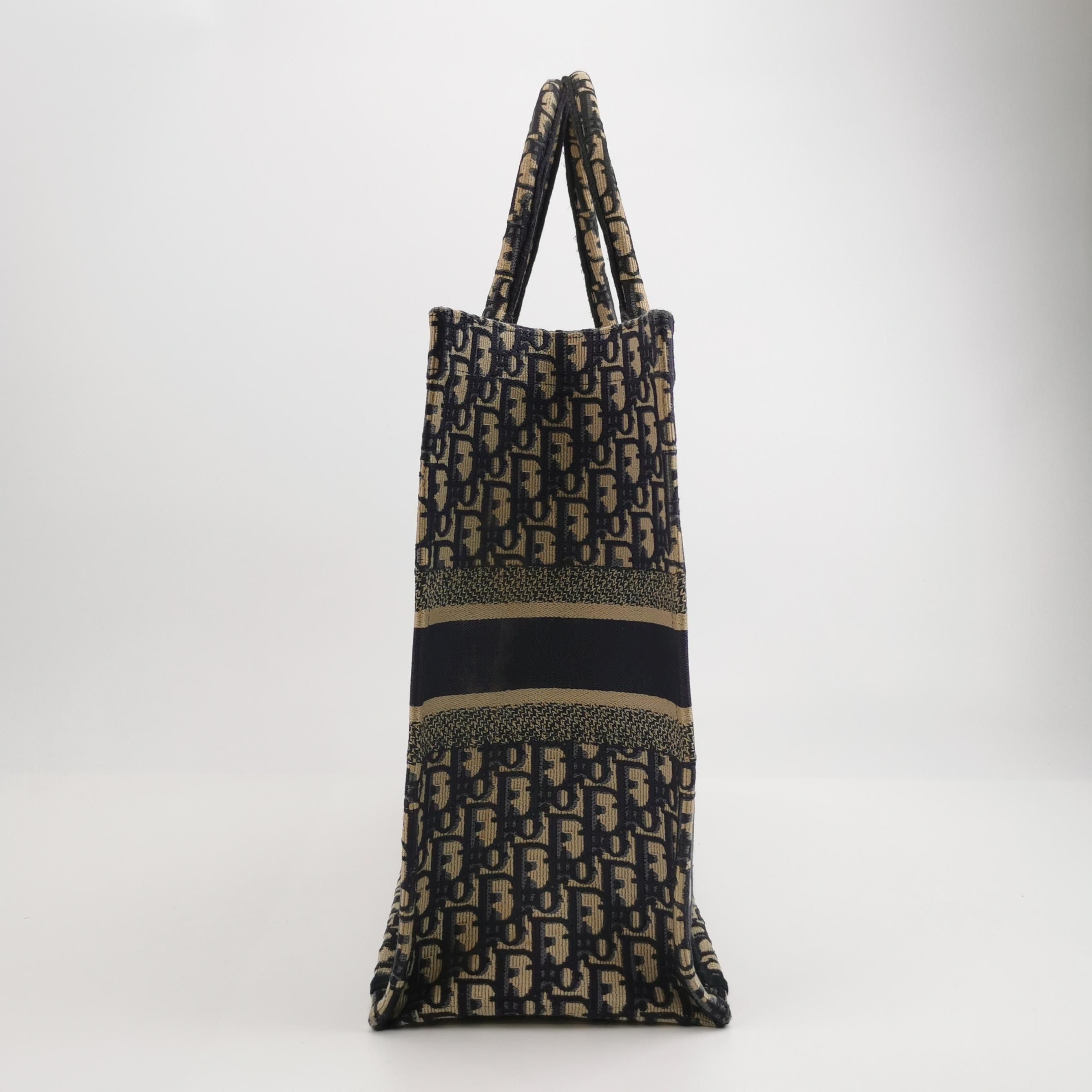 Dior Dior Women os Tote Bags Size ONE SIZE - 4 Thumbnail