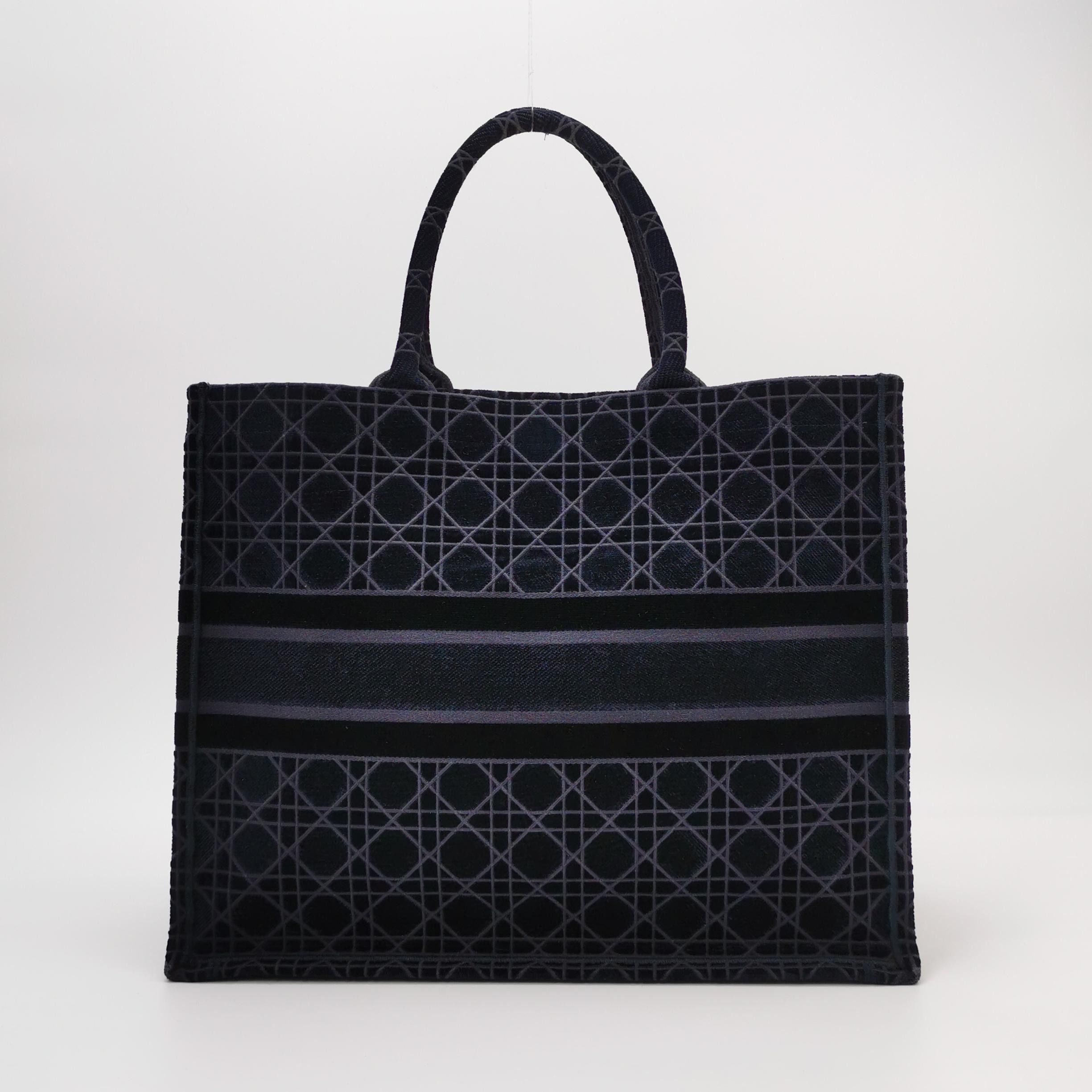 Dior Dior Women os Tote Bags Size ONE SIZE - 5 Thumbnail