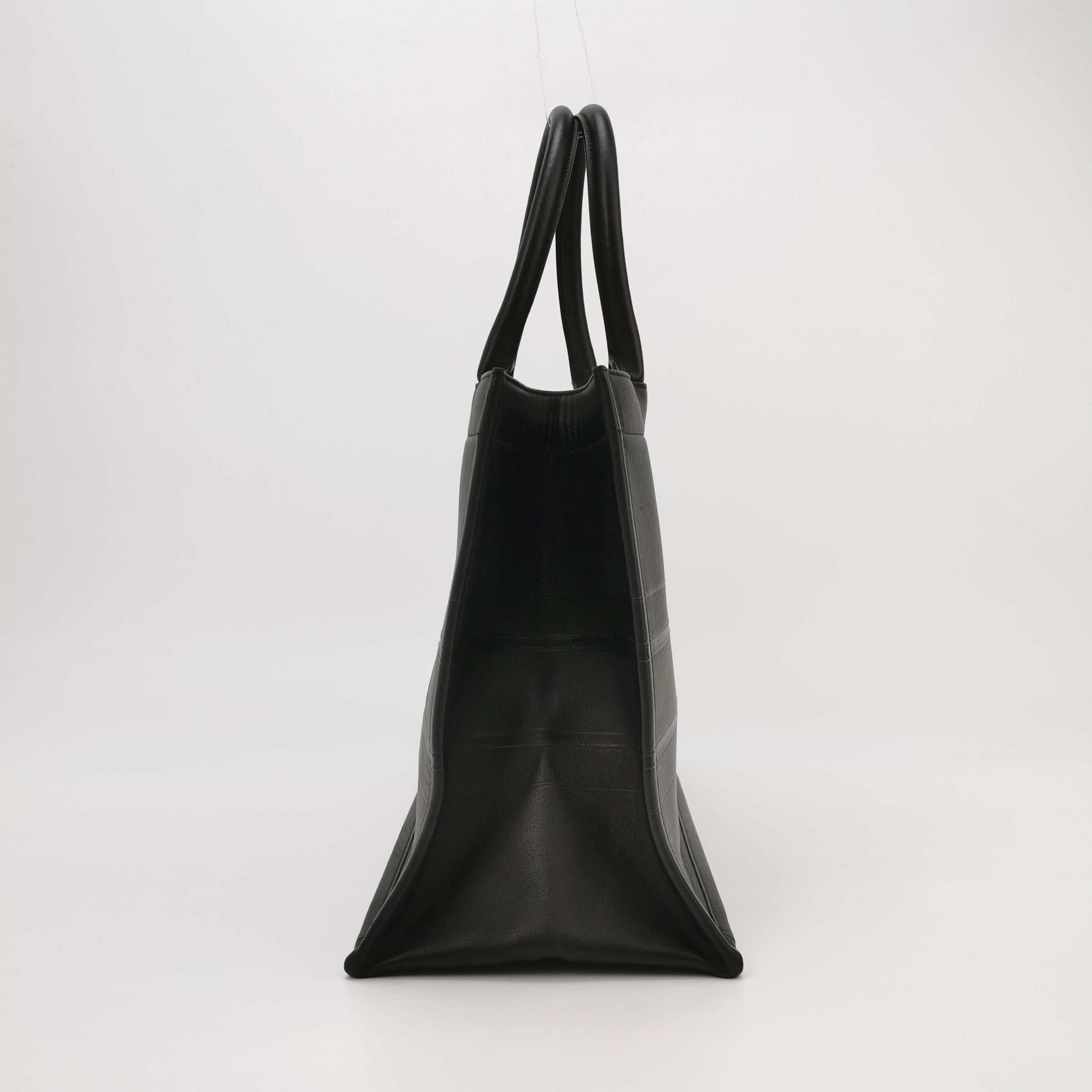 Dior Dior Women os Tote Bags Size ONE SIZE - 3 Thumbnail