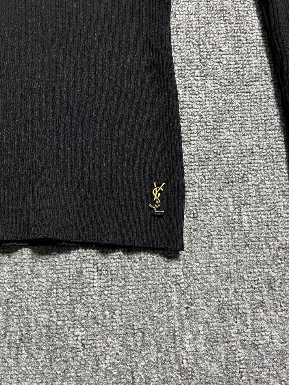 Saint Laurent Paris Saint Laurent Ribbed Collared Sweater Size L Size L / US 10 / IT 46 - 7 Thumbnail