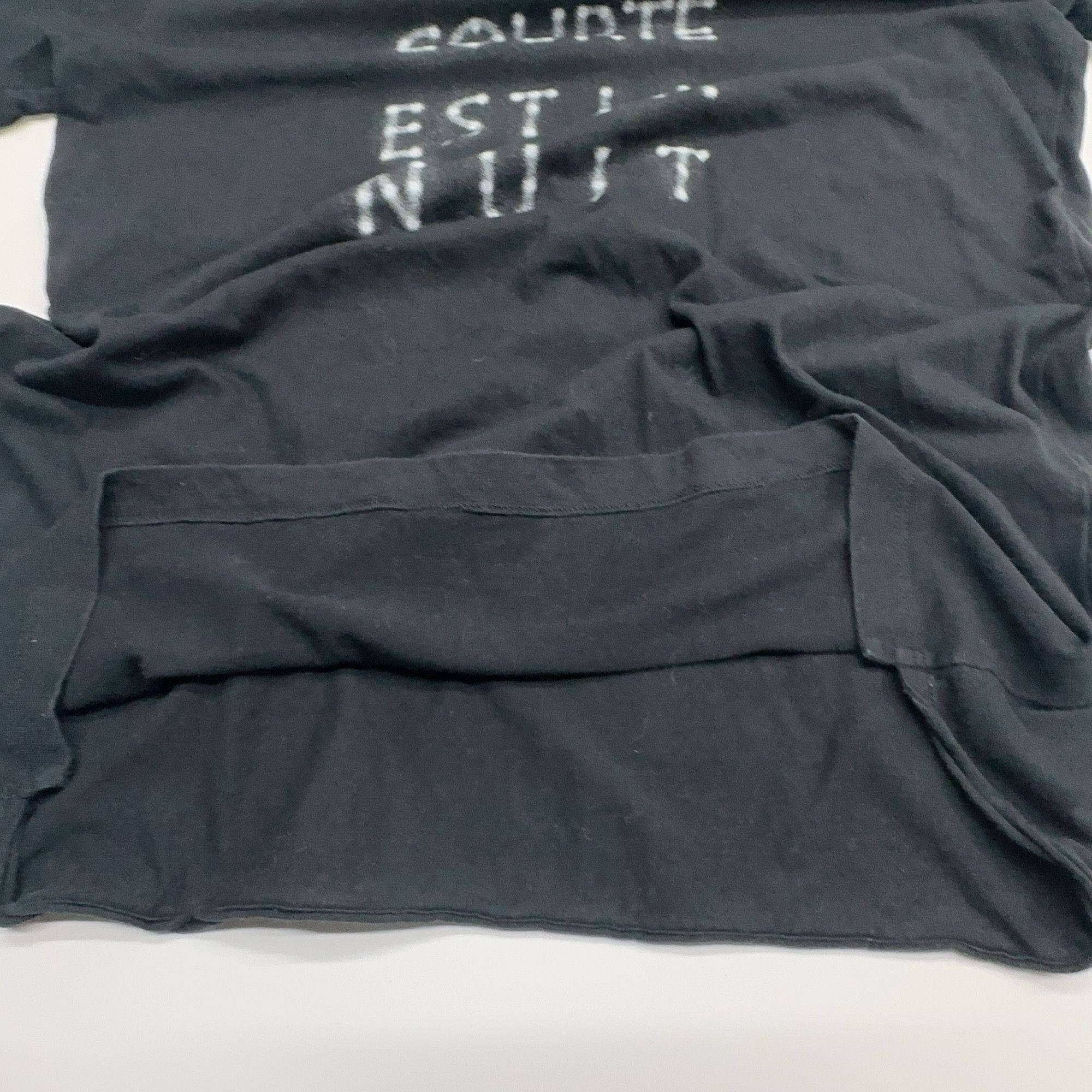 Saint Laurent Paris Saint Laurent Courte Est La Nuit Graphic T-Shirt Size XS Size US XS / EU 42 / 0 - 7 Thumbnail