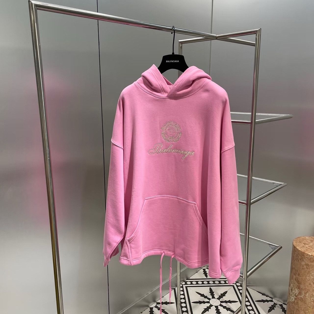 Balenciaga Balenciaga Embroidered Logo Hoodie Size XL Size US XL / EU 56 / 4 - 5 Thumbnail