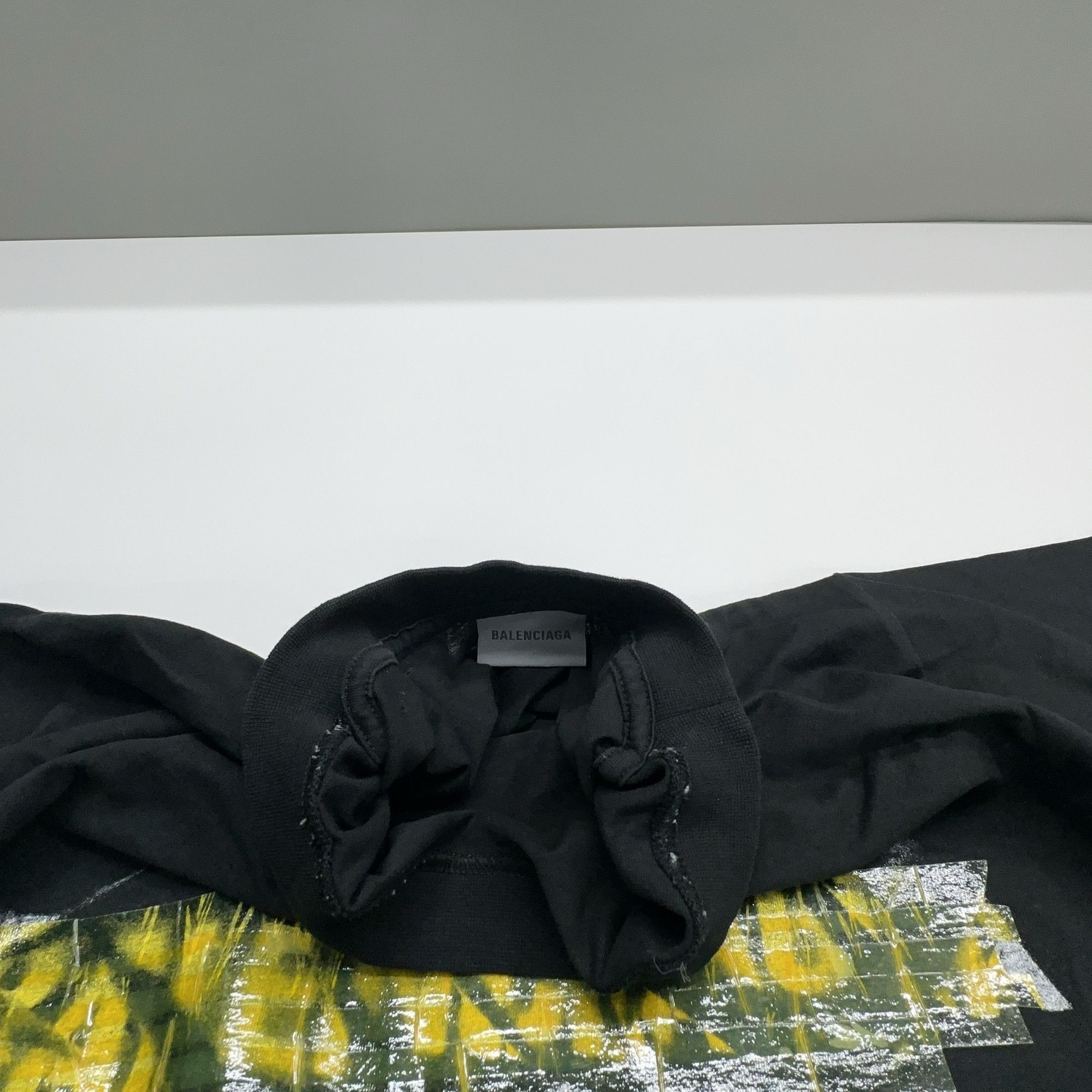 Balenciaga Balenciaga Graphic Print T-Shirt Size XS Size US XS / EU 42 / 0 - 6 Thumbnail