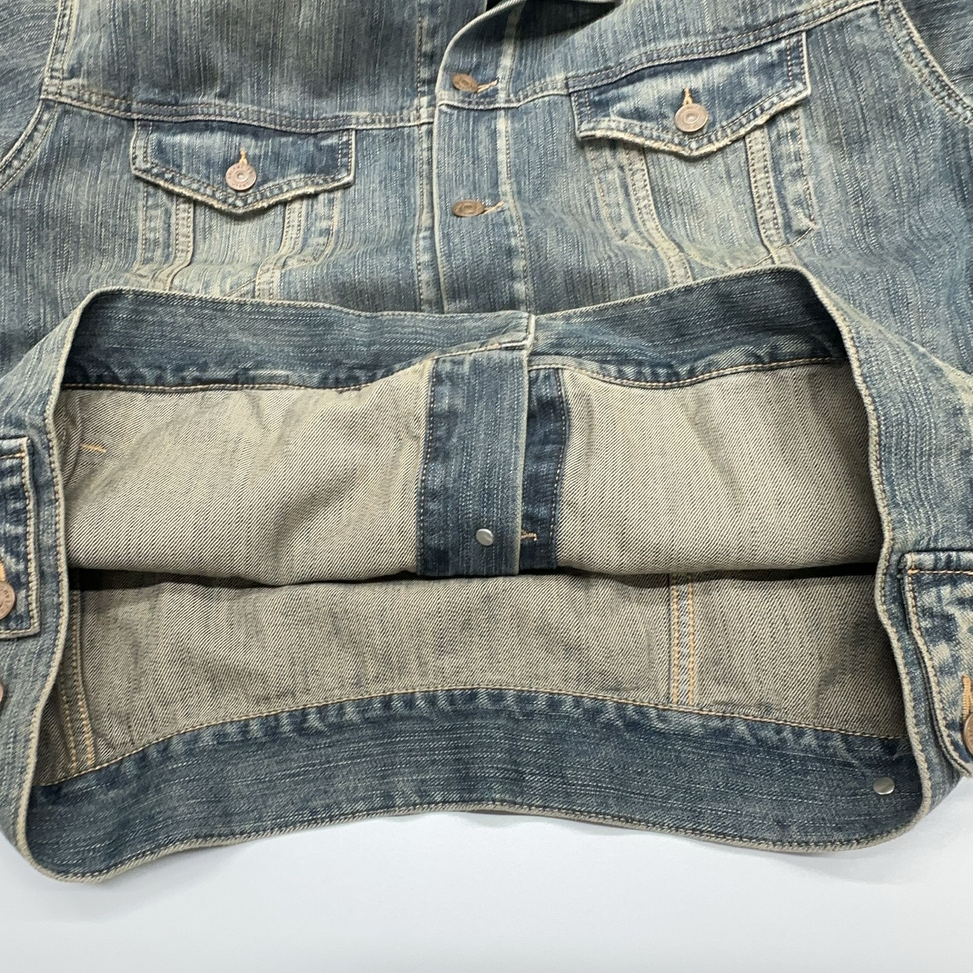 Balenciaga Balenciaga BB Logo Print Denim Jacket Size S Size US S / EU 44-46 / 1 - 9 Thumbnail