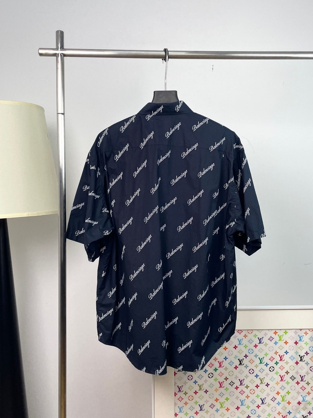 Balenciaga Balenciaga All Over Logo Short Sleeve Shirt Size S Size US S / EU 44-46 / 1 - 2 Thumbnail