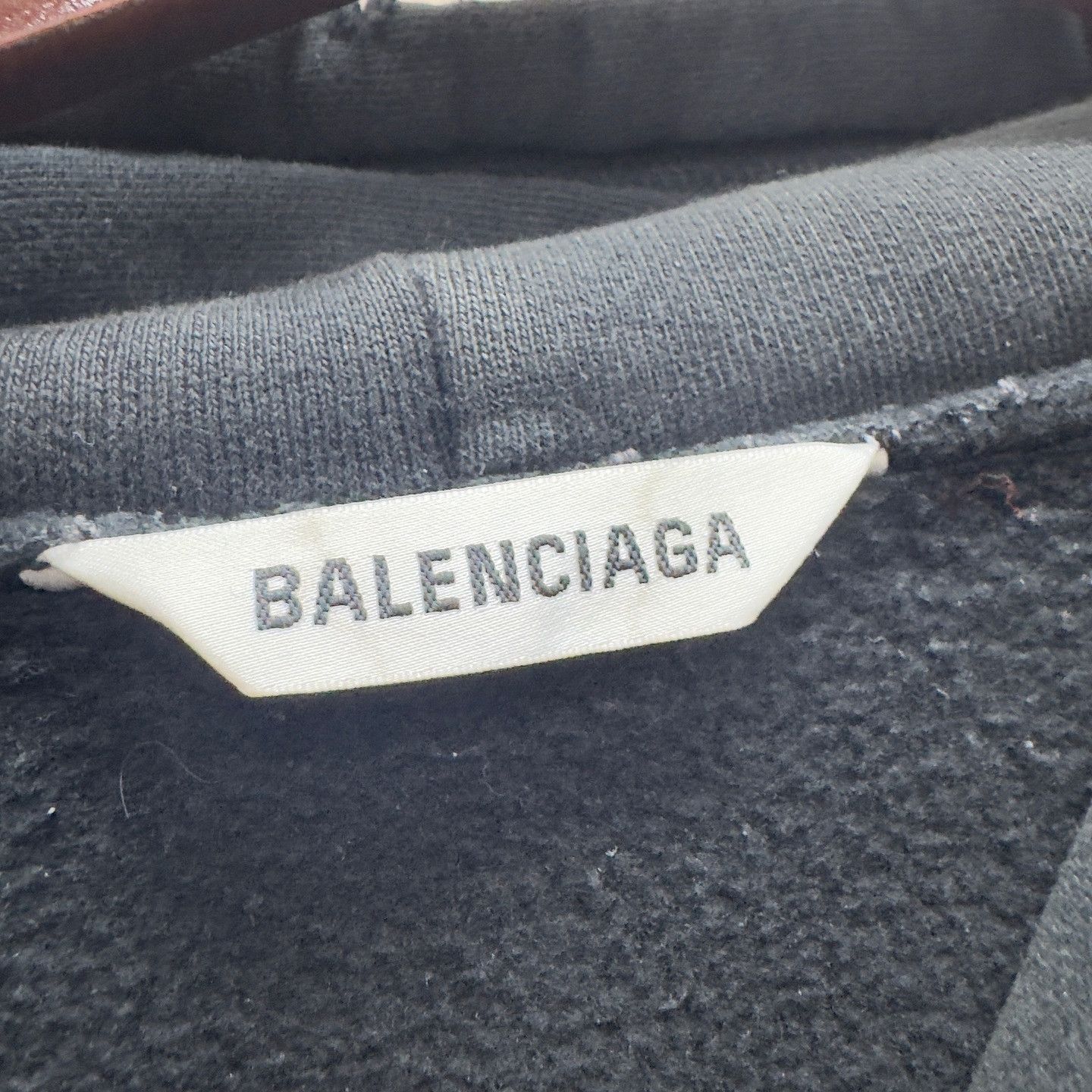 Balenciaga Balenciaga One Like Print Hoodie Size S Size S / US 4 / IT 40 - 3 Thumbnail