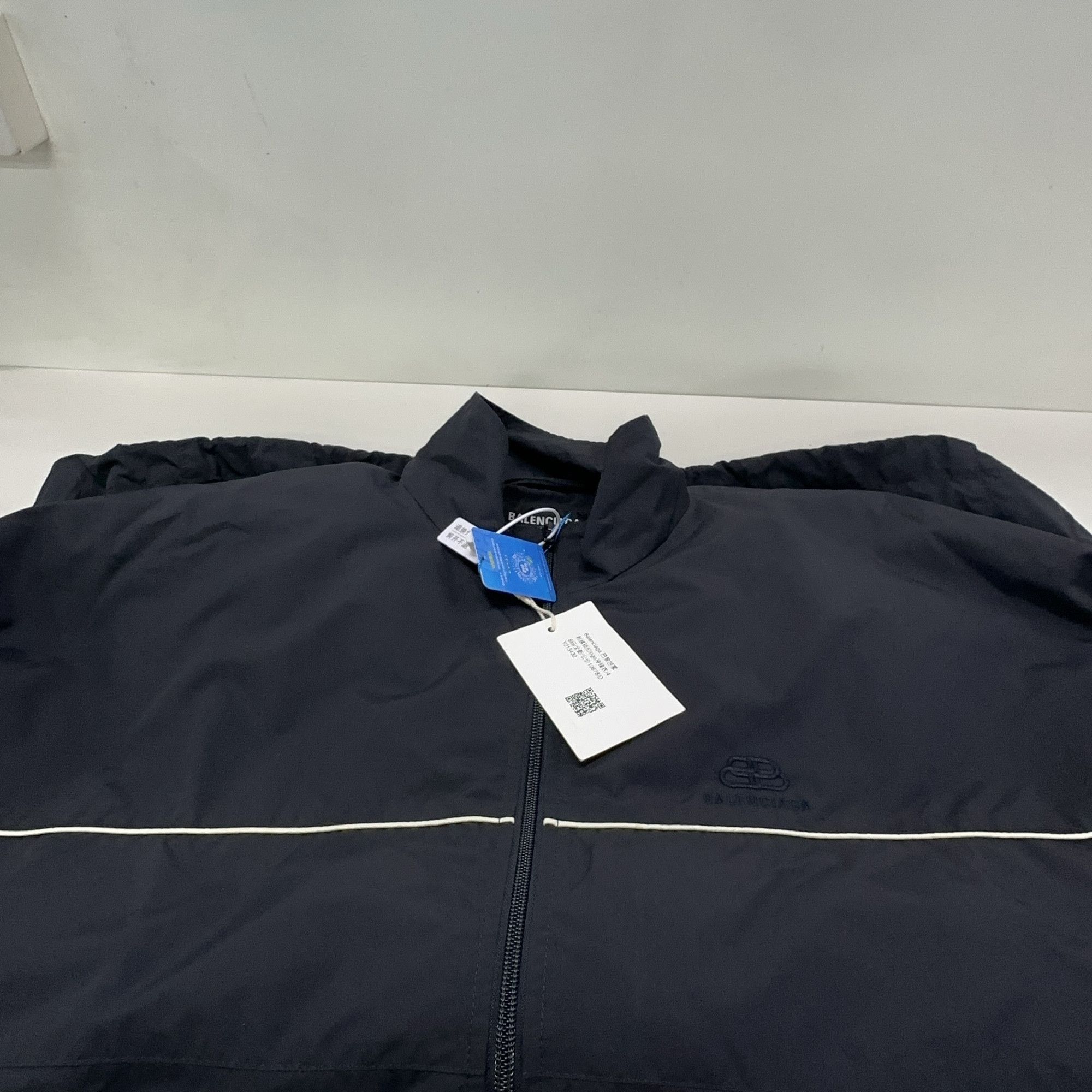 Balenciaga Balenciaga Embroidered Logo Nylon Jacket Size M Size US M / EU 48-50 / 2 - 9 Thumbnail