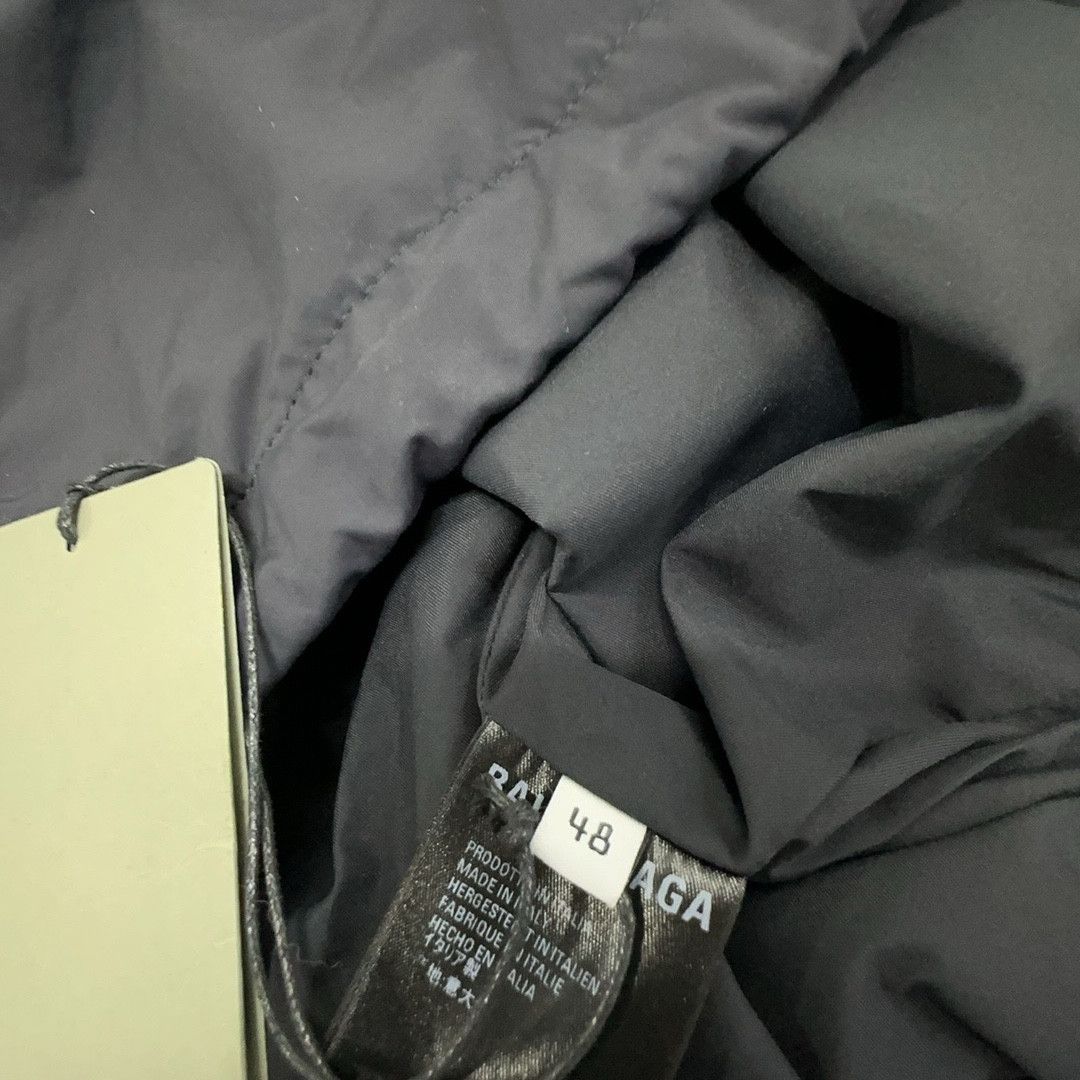 Balenciaga Balenciaga Embroidered Logo Nylon Jacket Size M Size US M / EU 48-50 / 2 - 3 Thumbnail